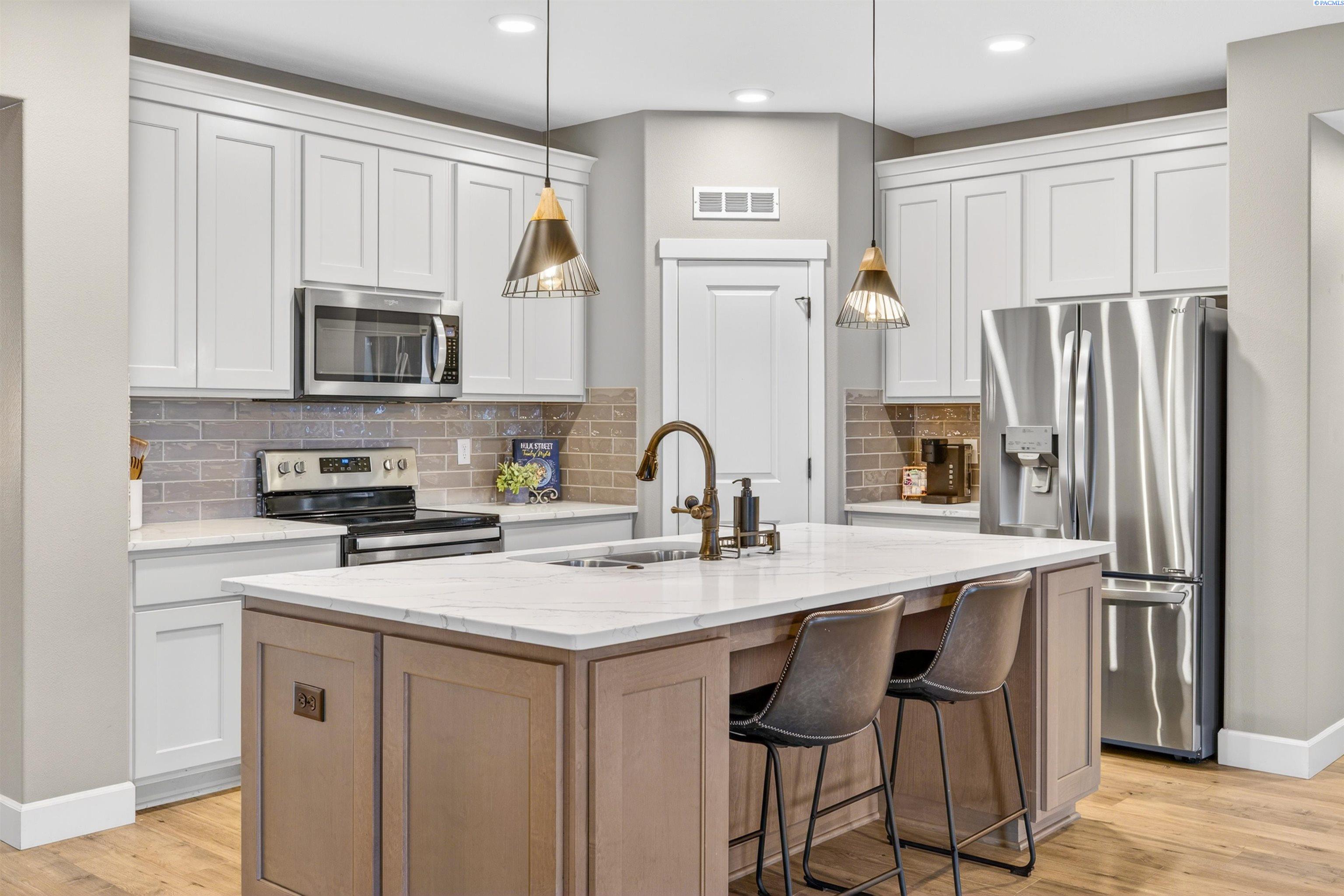 9908 Chinook Ct, Pasco, WA 99301