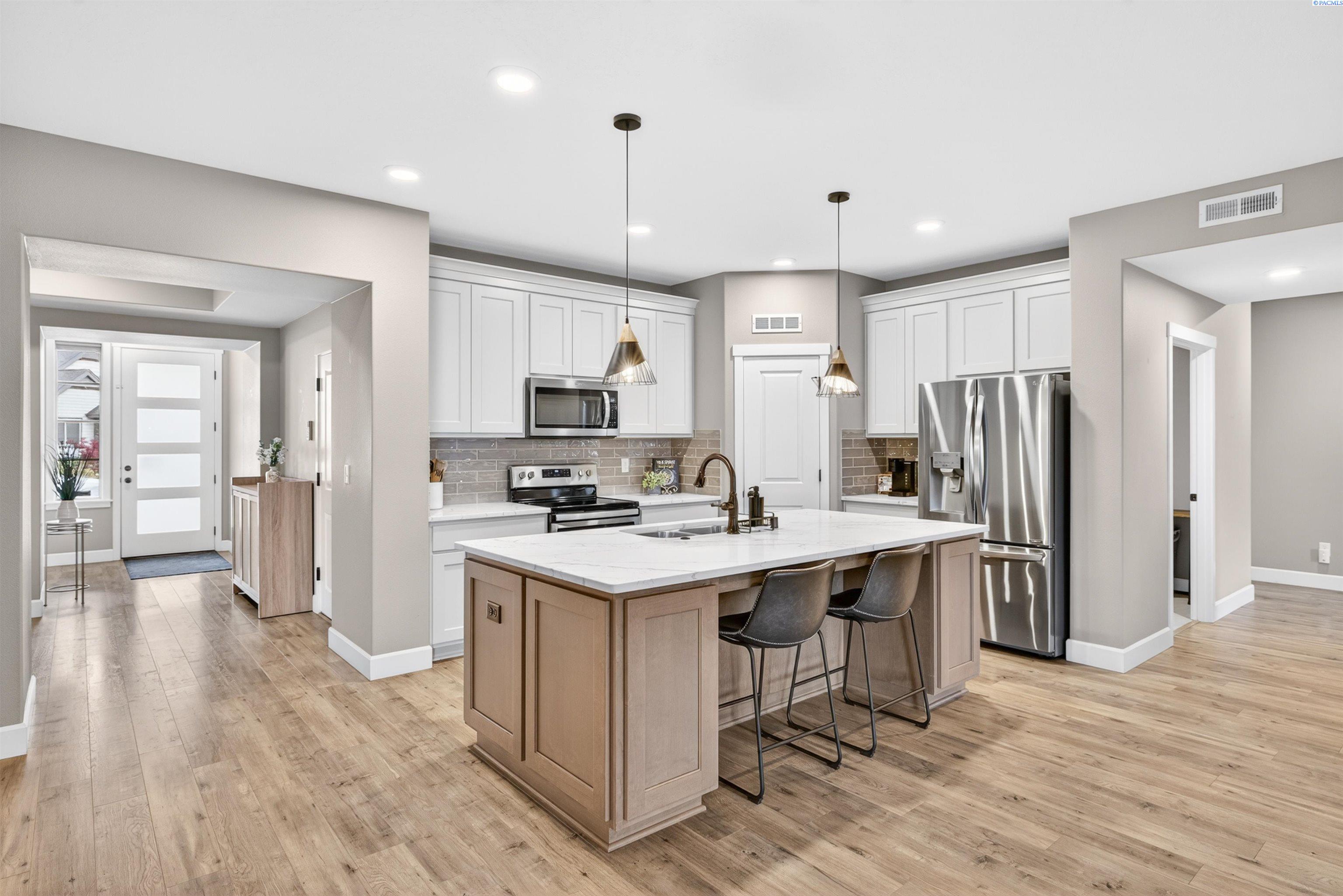 9908 Chinook Ct, Pasco, WA 99301