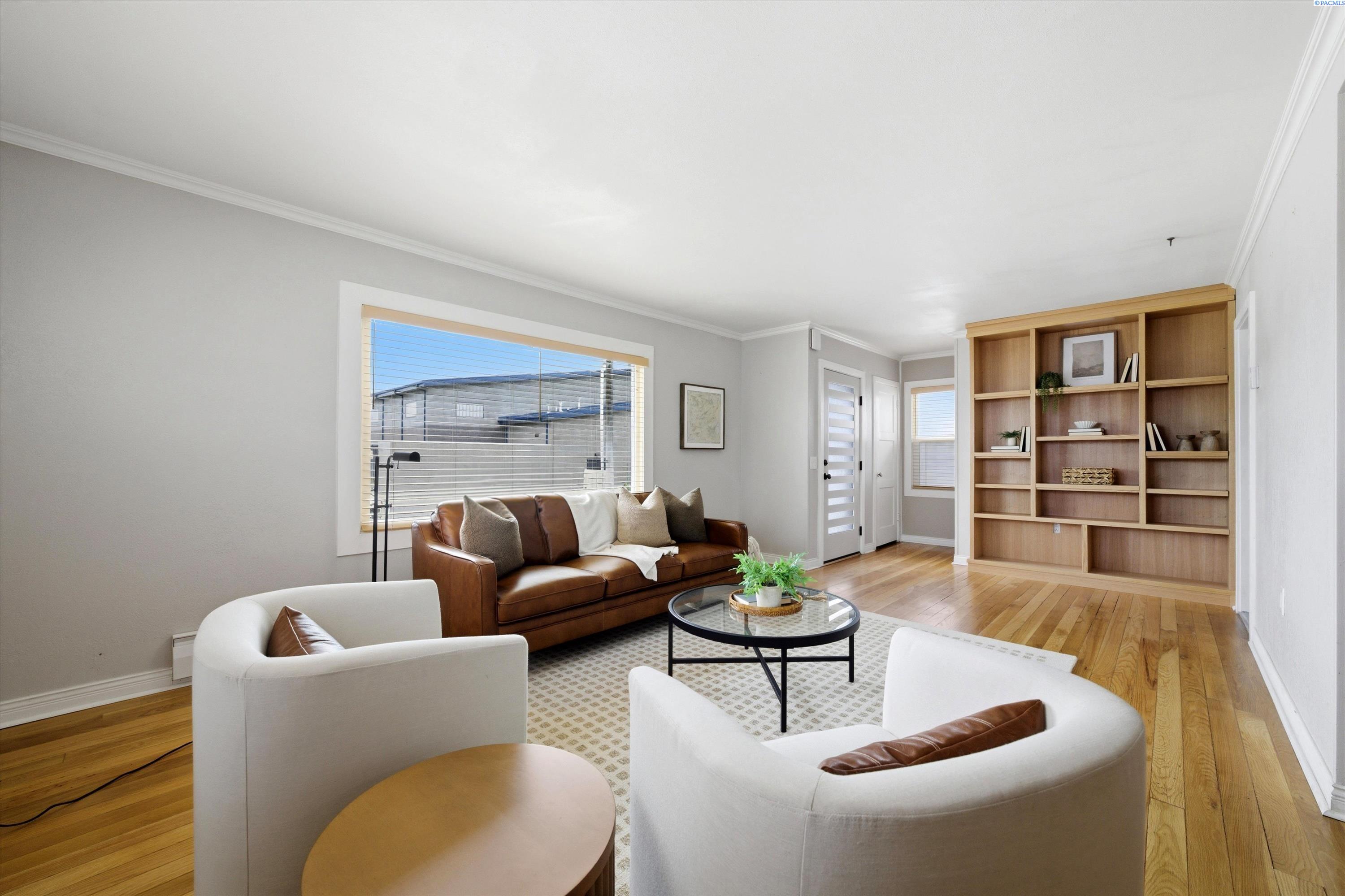 90 Van Giesen St, Richland, WA 99354