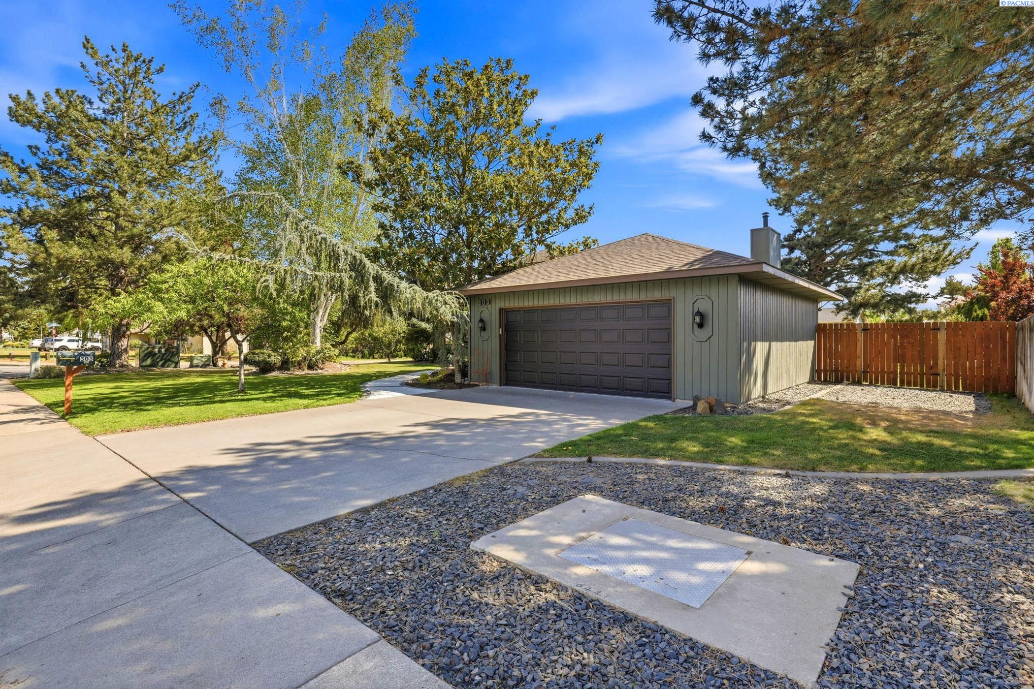 303 Spring St, Richland, WA 99354