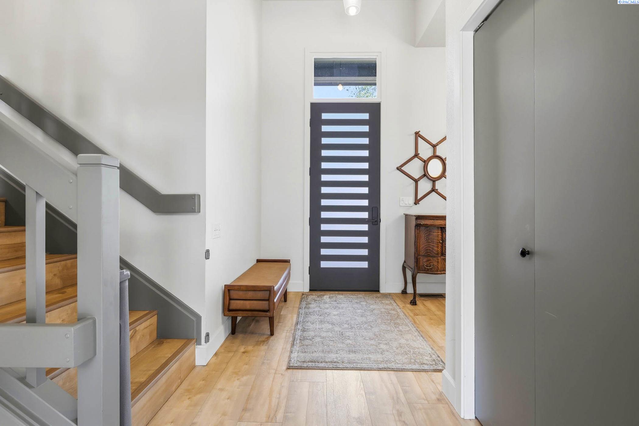 303 Spring St, Richland, WA 99354