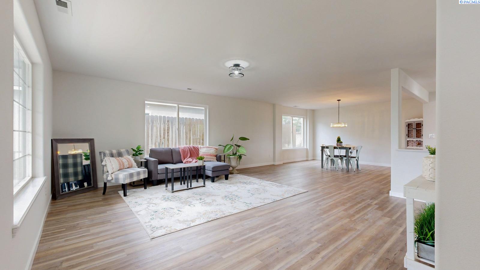 154 Bremmer St, Richland, WA 99352