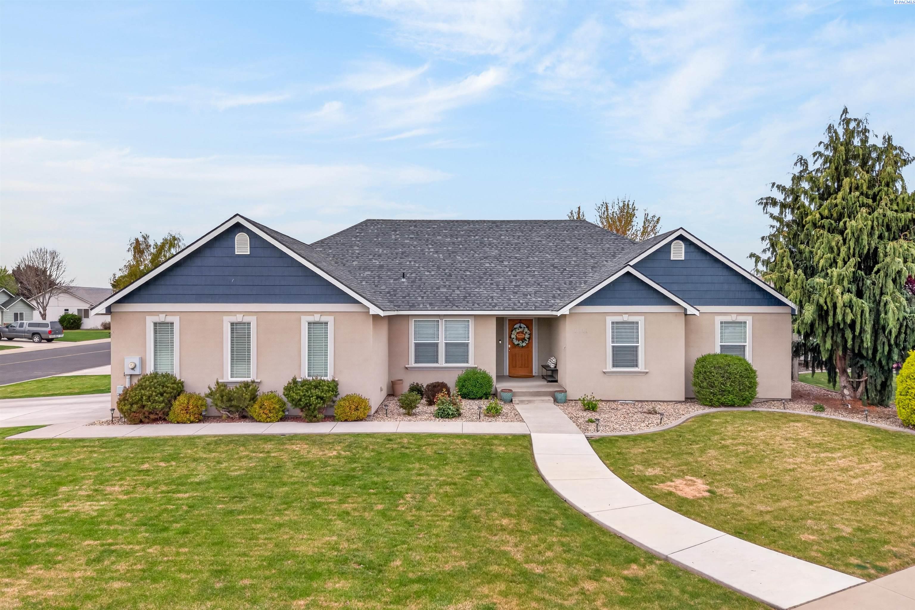 1911 Wyant Dr, Grandview WA 98930