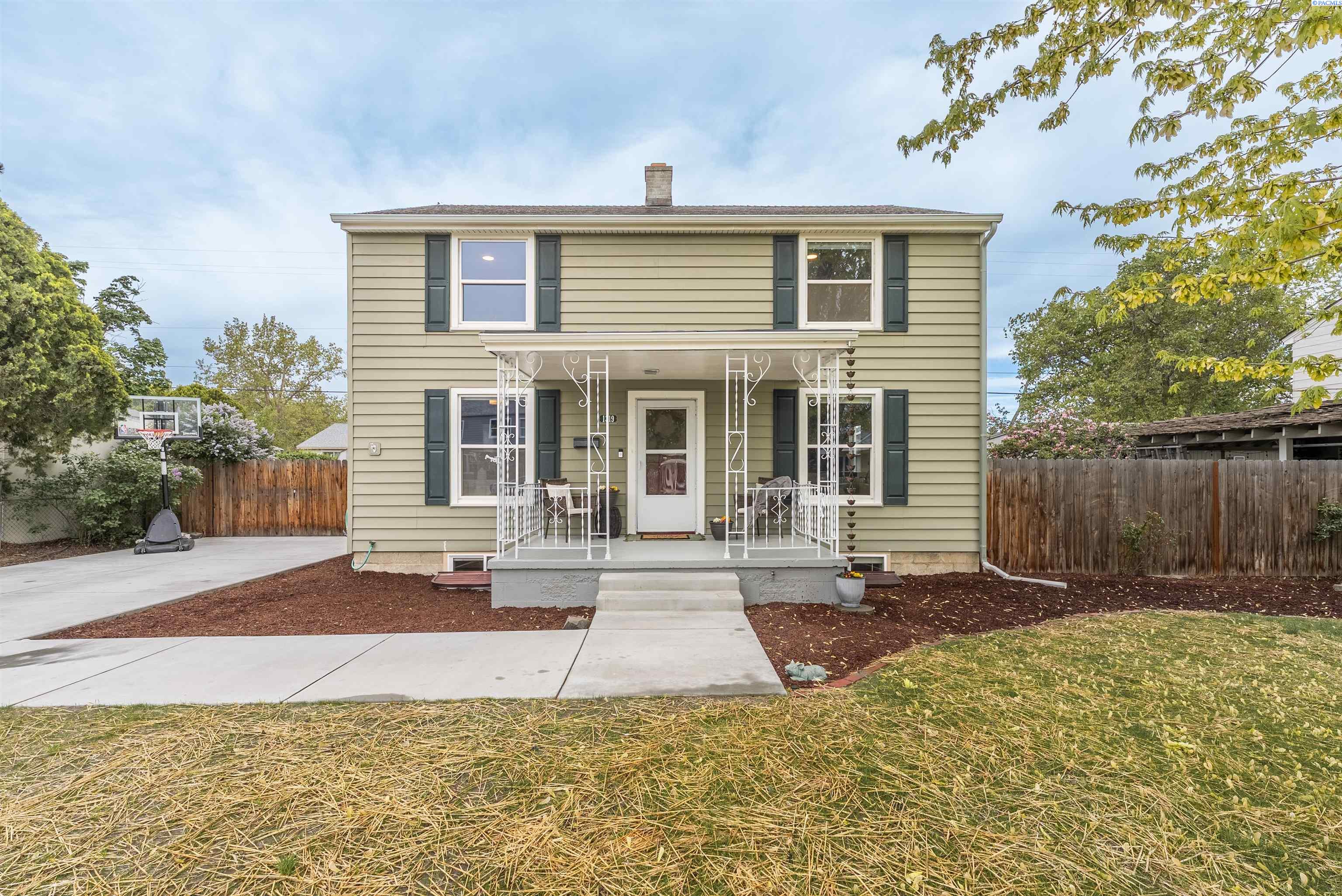 1319 Perkins Ave, Richland, WA 99354