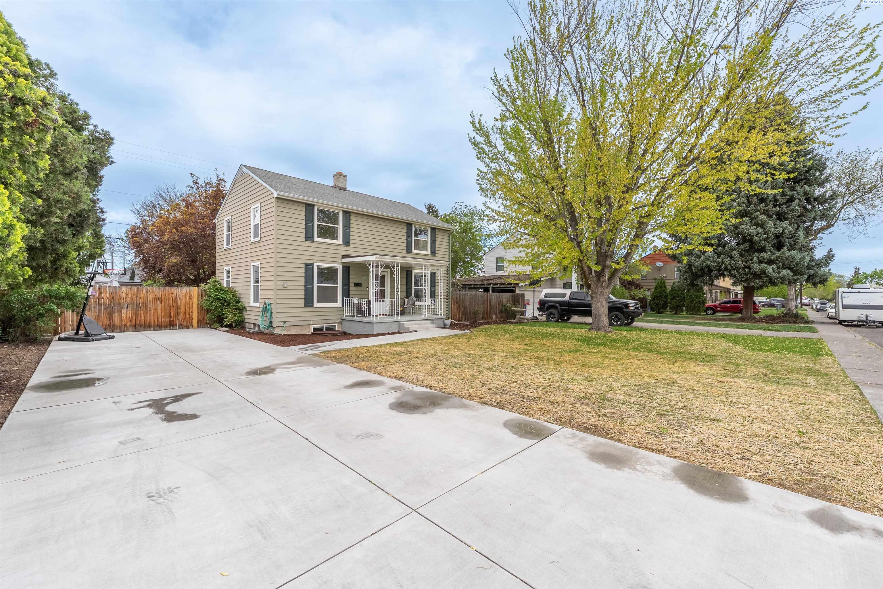 1319 Perkins Ave, Richland, WA 99354