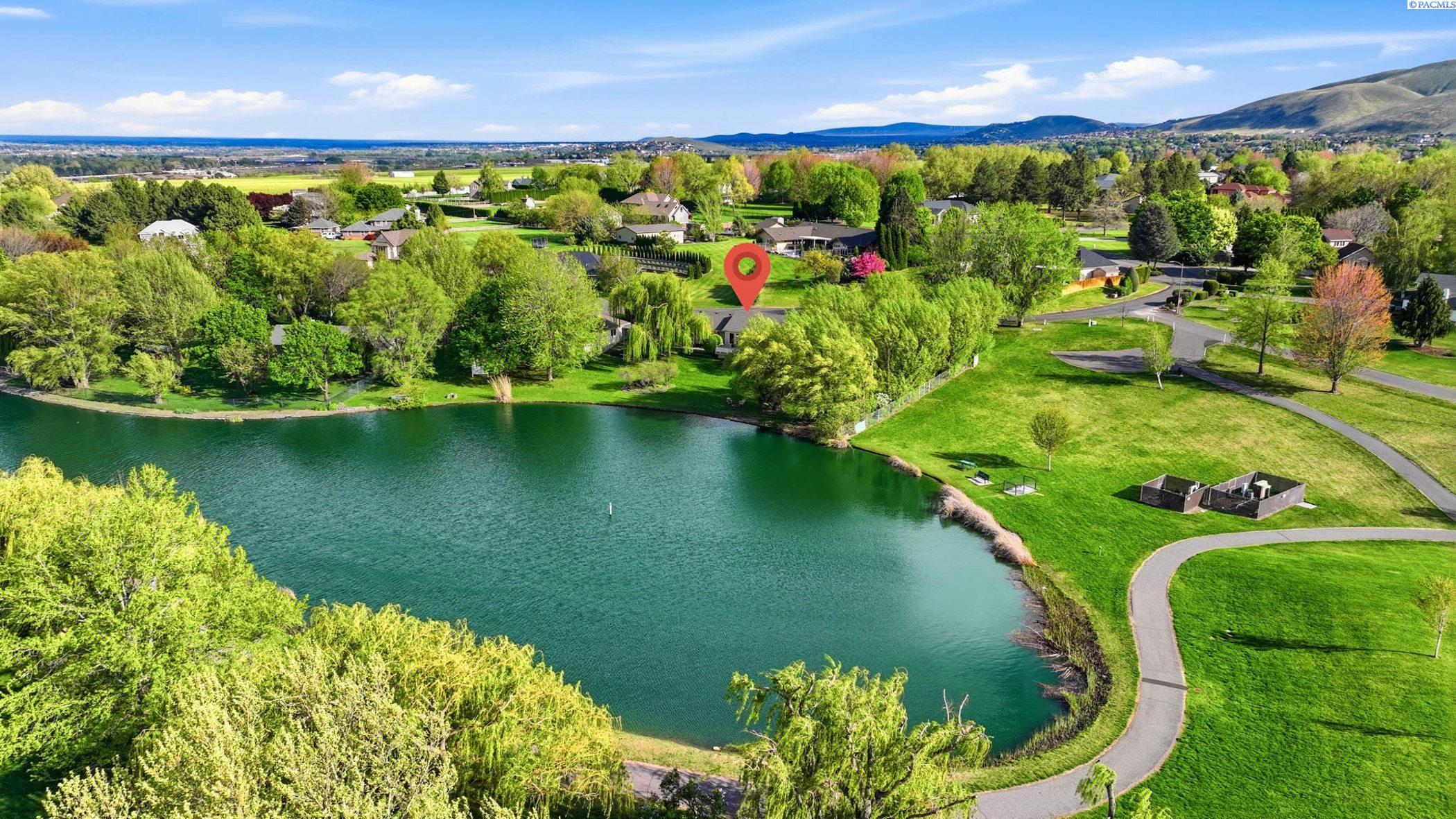 3413 Eastlake Dr, West Richland, WA 99353