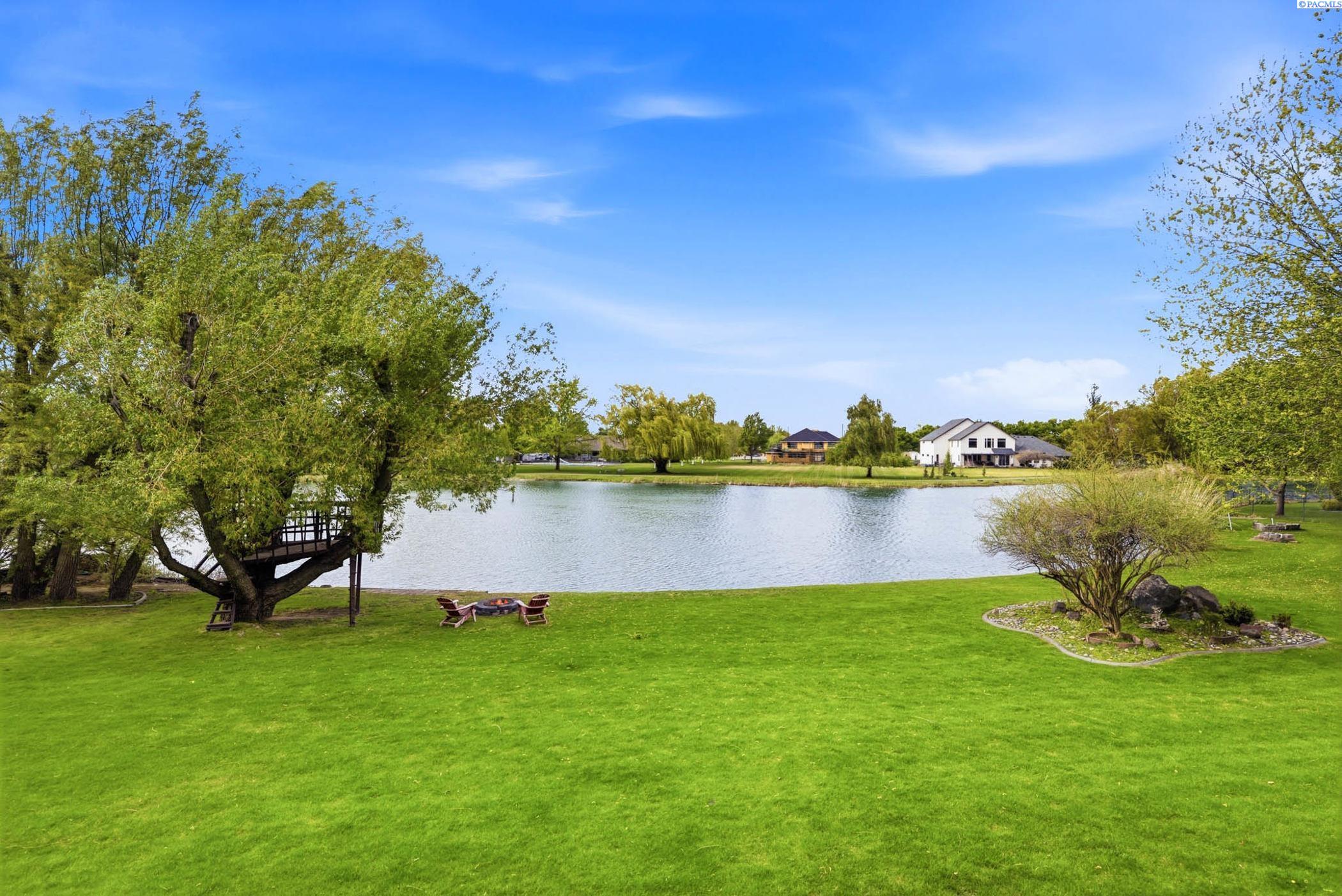 3413 Eastlake Dr, West Richland, WA 99353