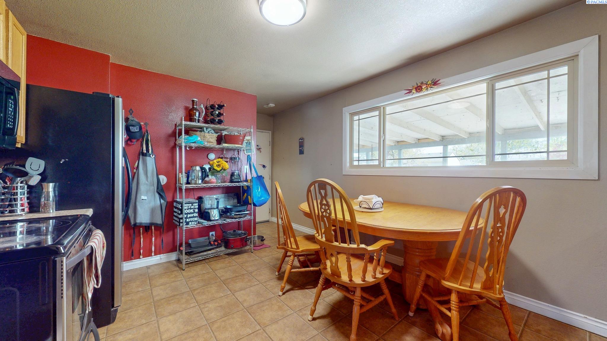 1912 Lassen Ave, Richland, WA 99354