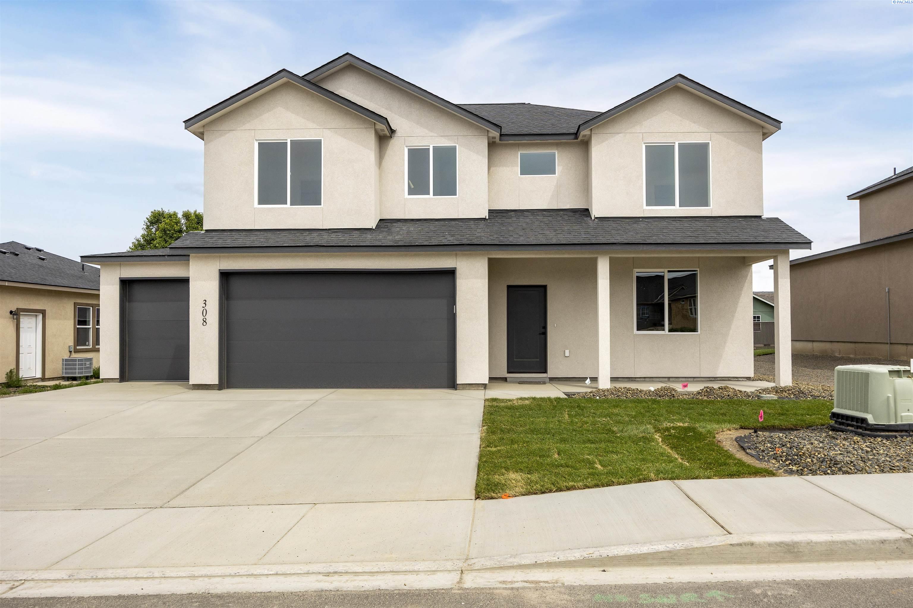 Homes for sale in Sunnyside, WA | 308 Victoria Street, Sunnyside, WA 98944 | MLS# 292217