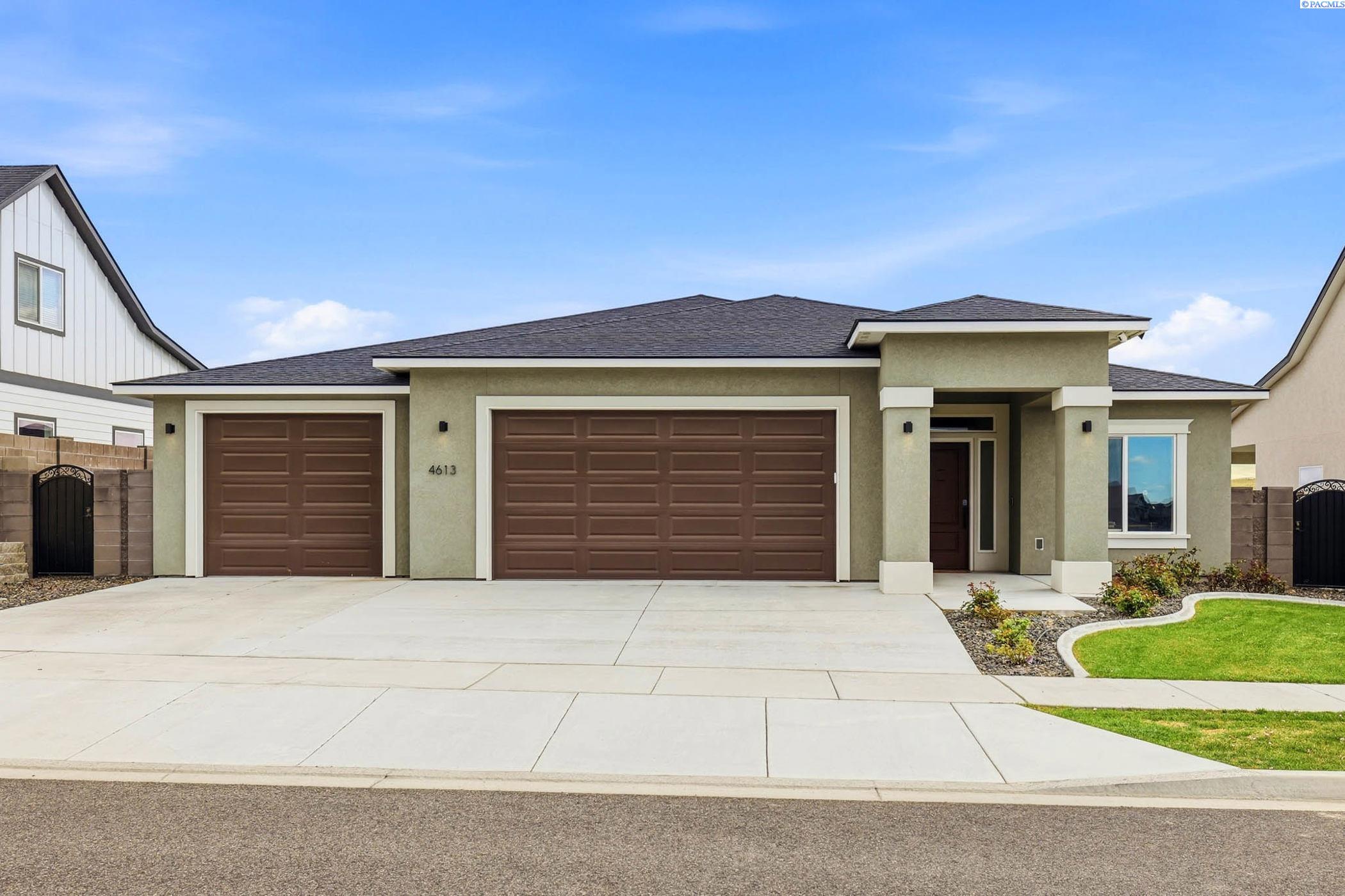 4613 Village View St, Richland, WA 99352-8583