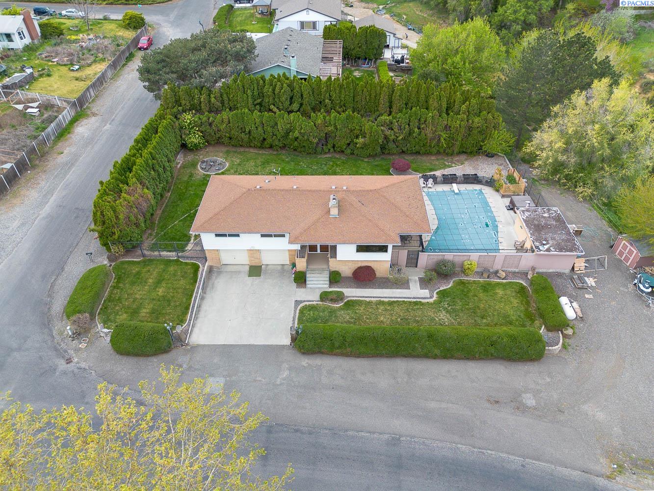 3628 Date St, Kennewick, WA 99337