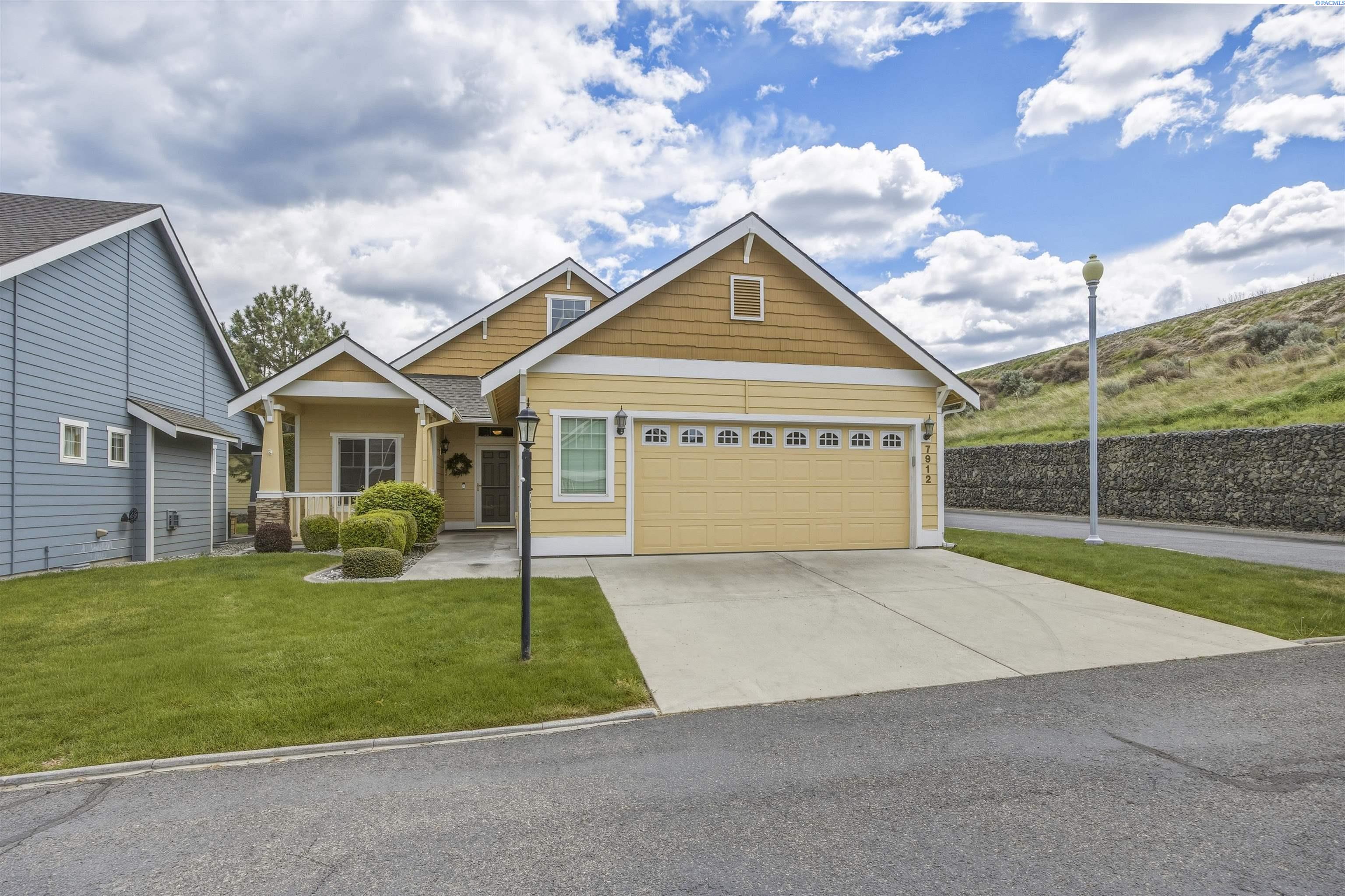 7912 21st Ave, Kennewick, WA 99338