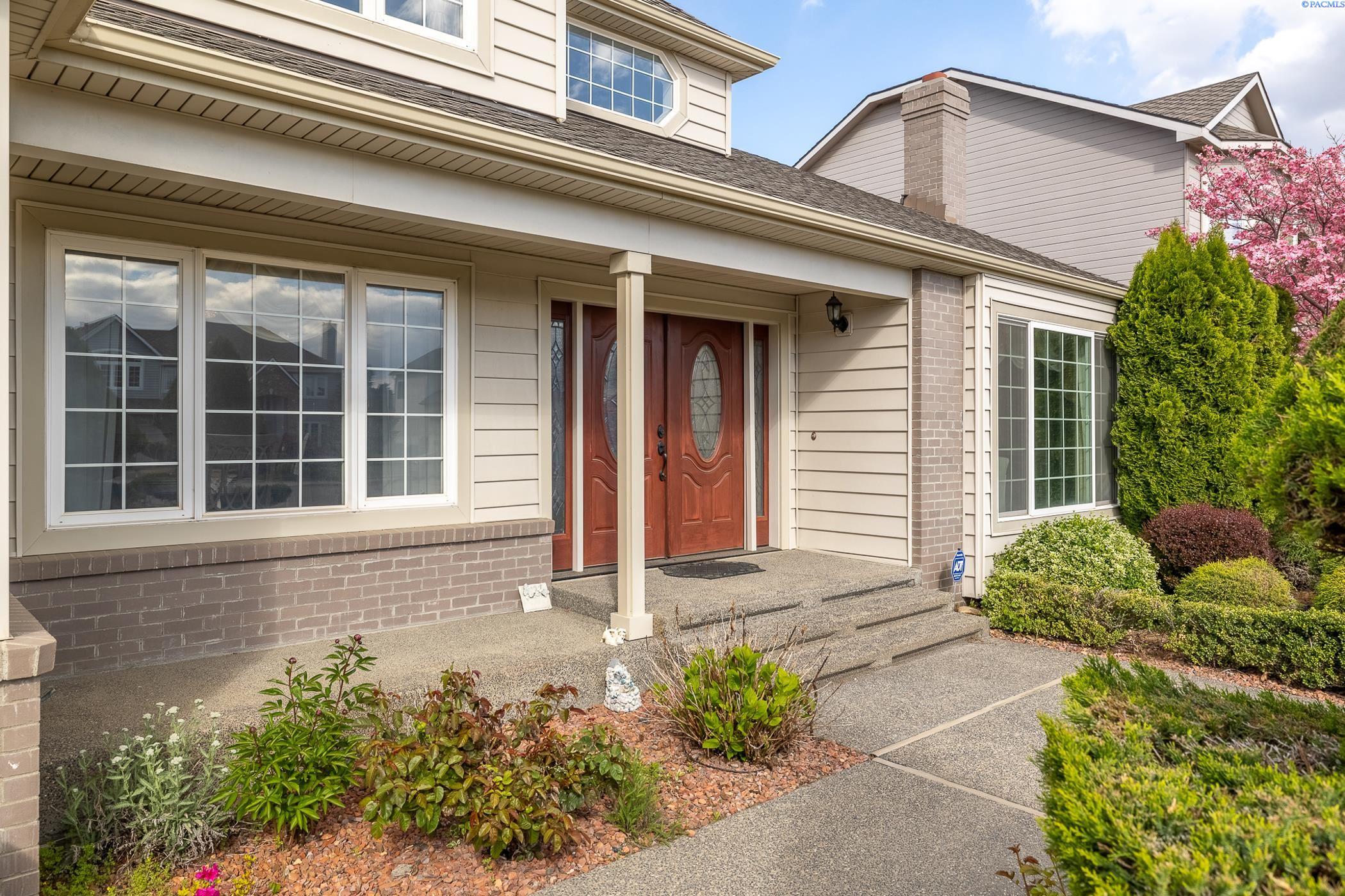 2866 Hawkstone Ct, Richland, WA 99354