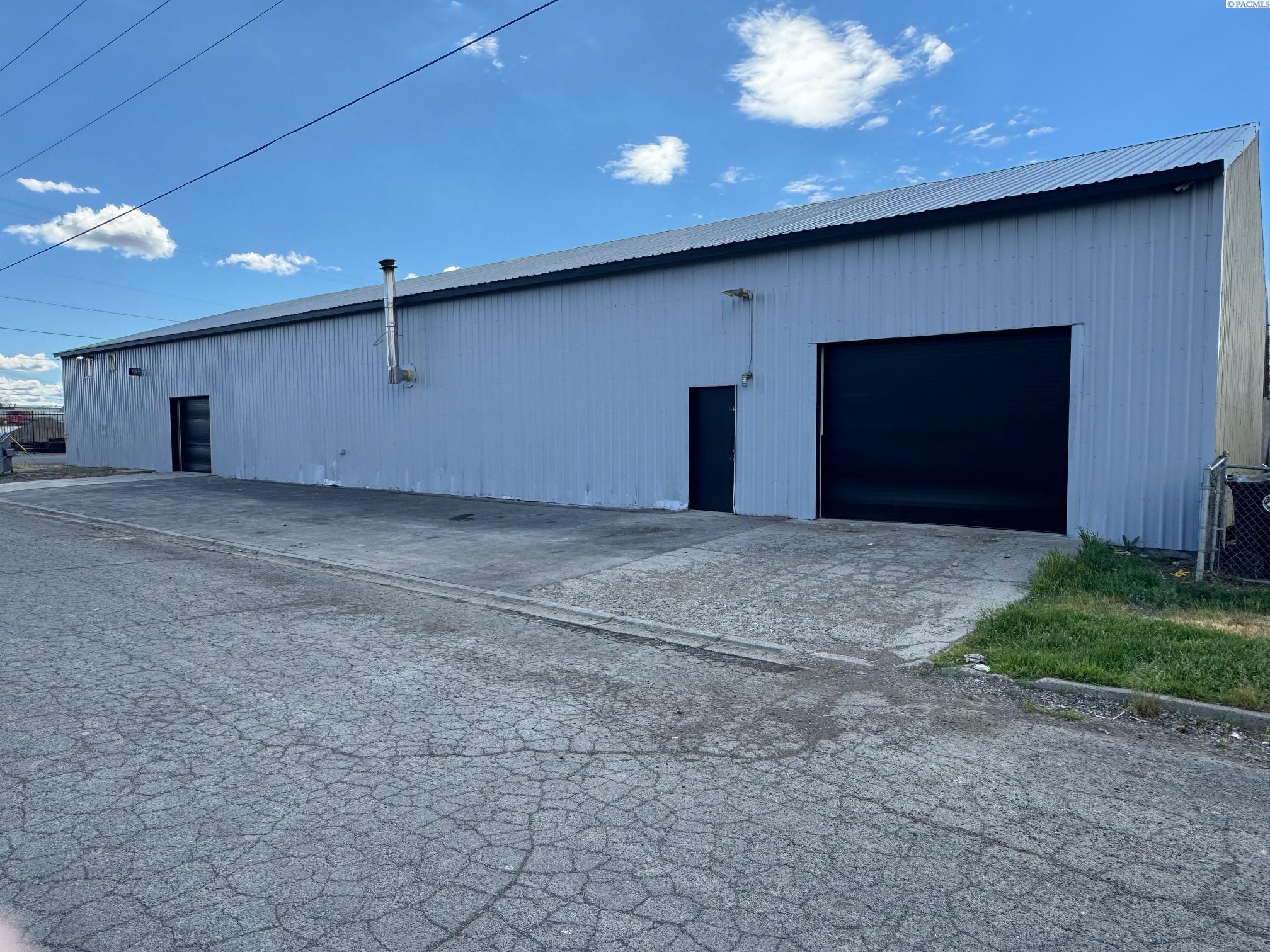 19 S C Street, Toppenish WA 98948