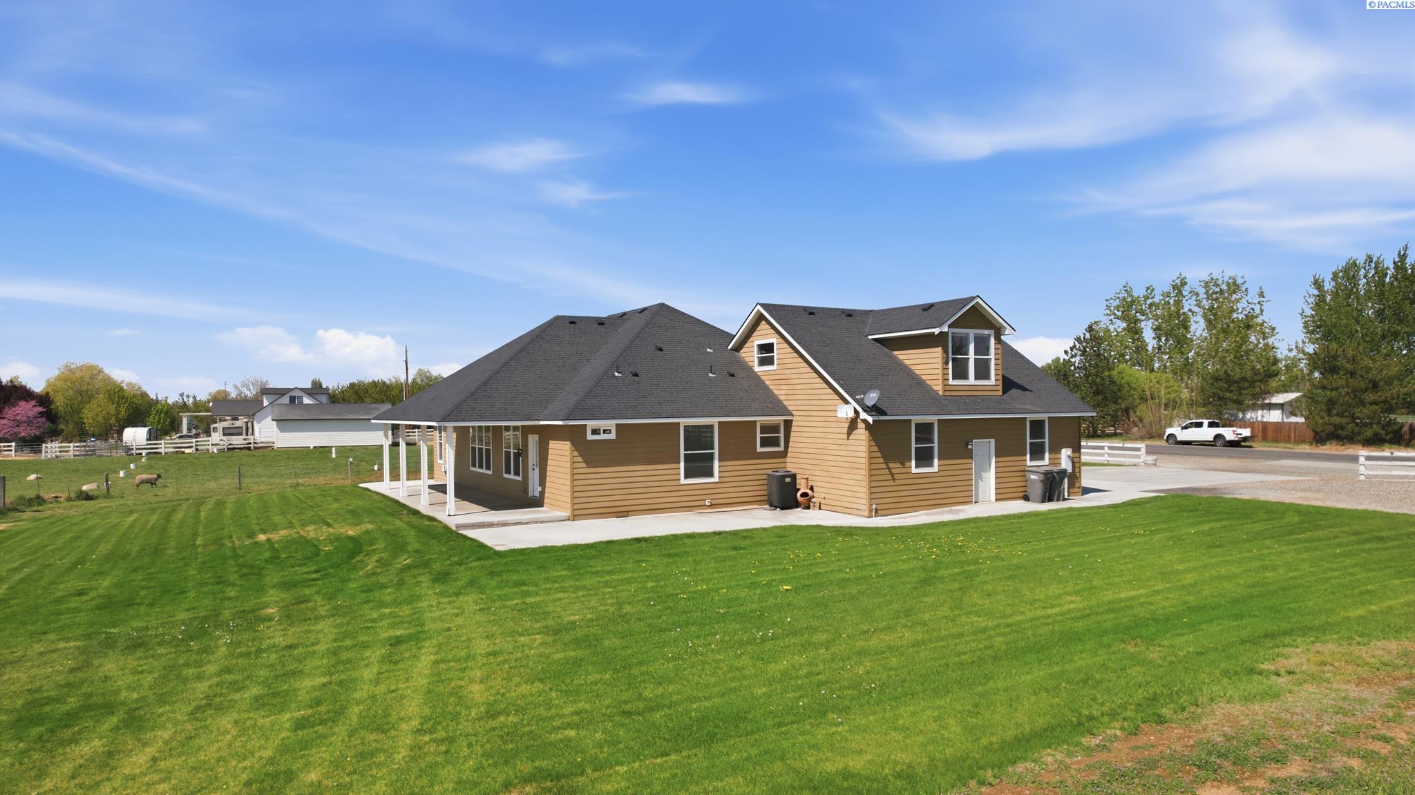 11625 Missimer Rd, Prosser, WA 99350