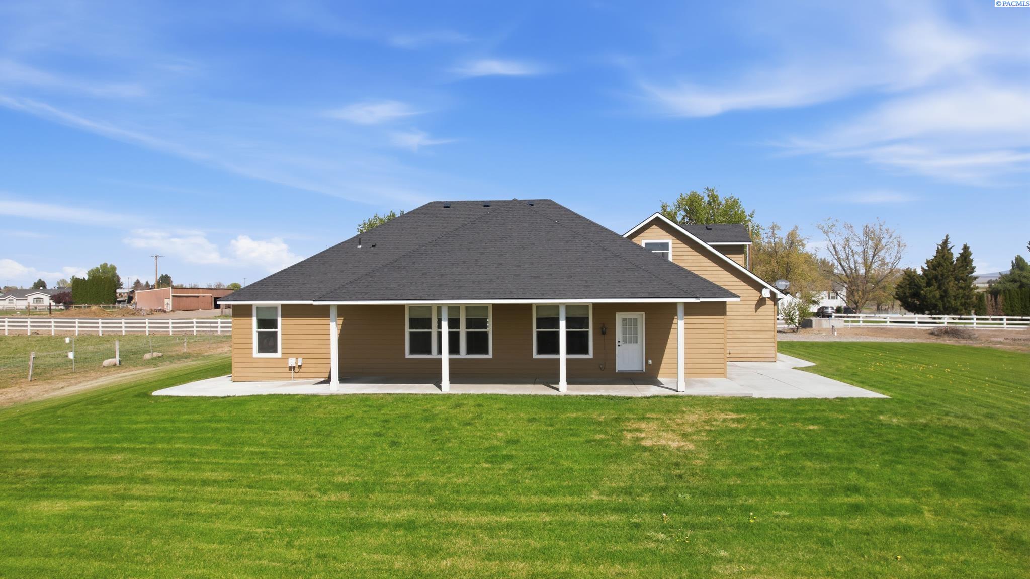 11625 Missimer Rd, Prosser, WA 99350