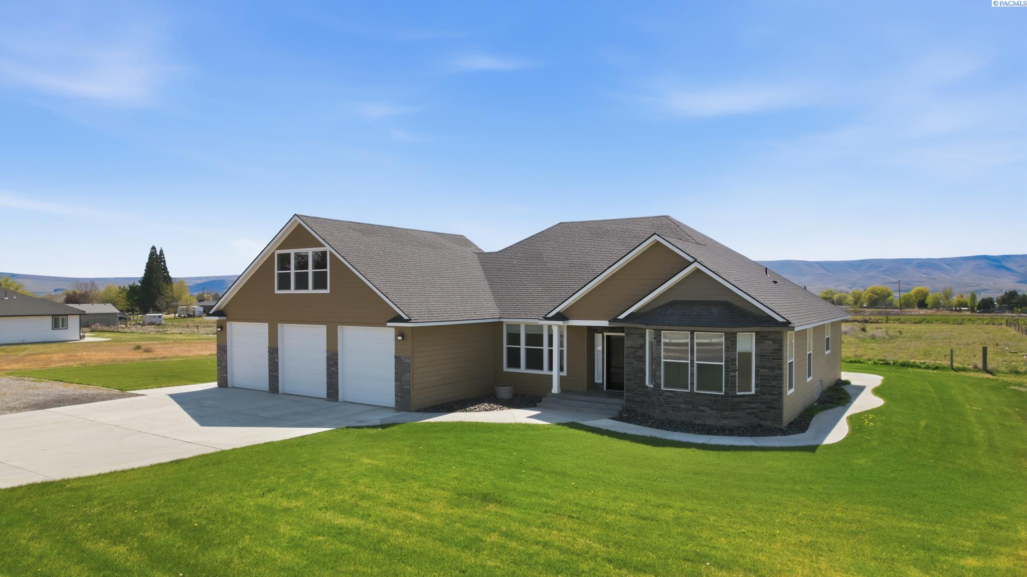 11625 Missimer Rd, Prosser, WA 99350