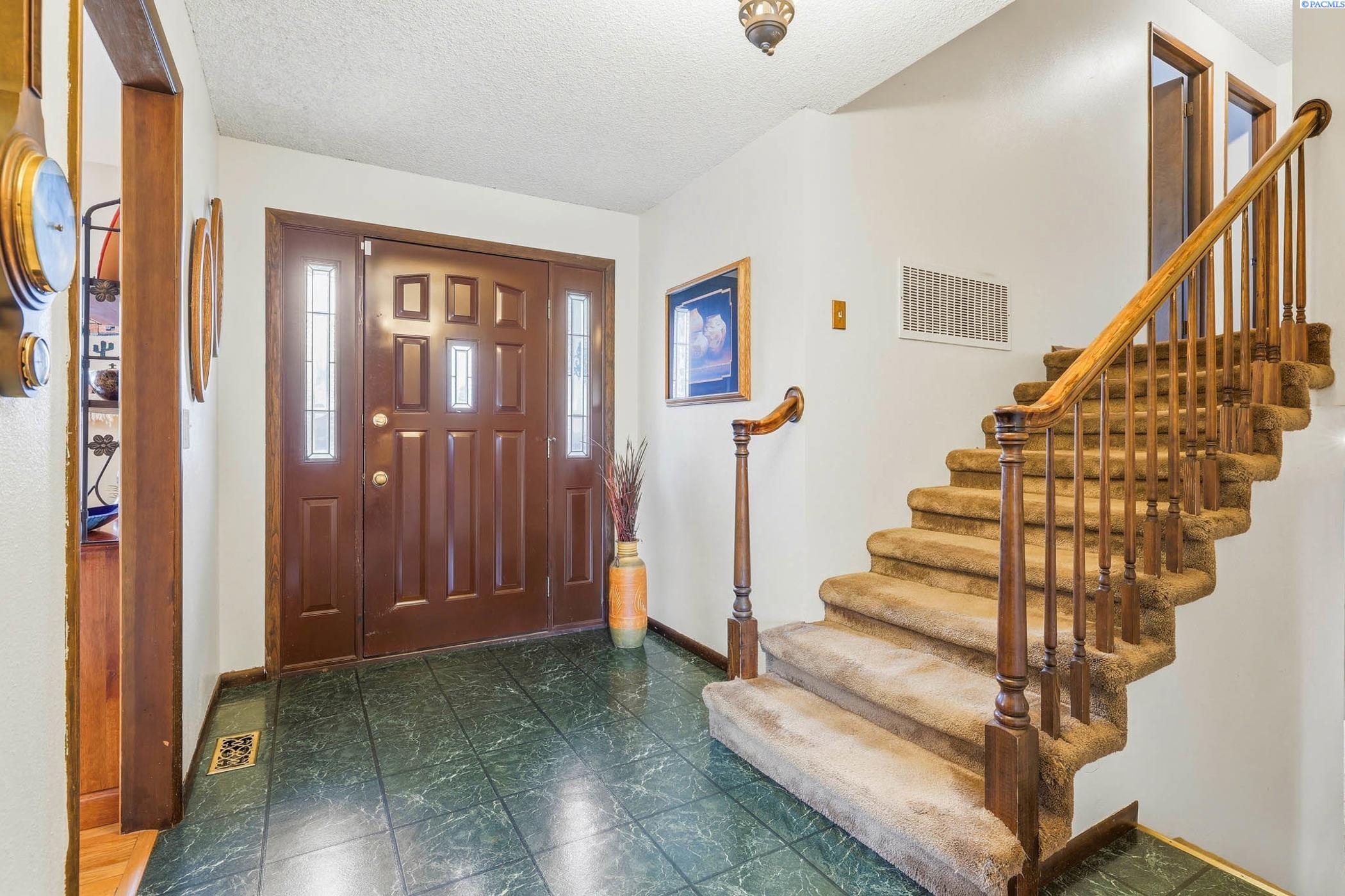 800 Reed , Kennewick, WA 99336