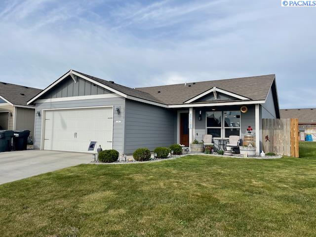 6210 Panther Lane, Pasco WA 99301