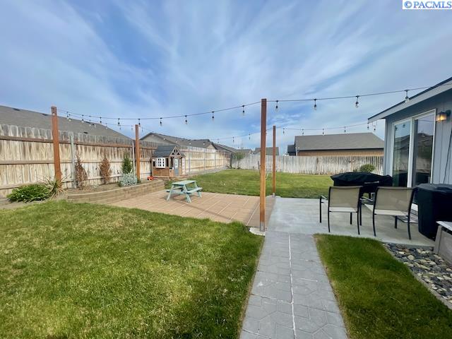 6210 Panther Ln, Pasco, WA 99301