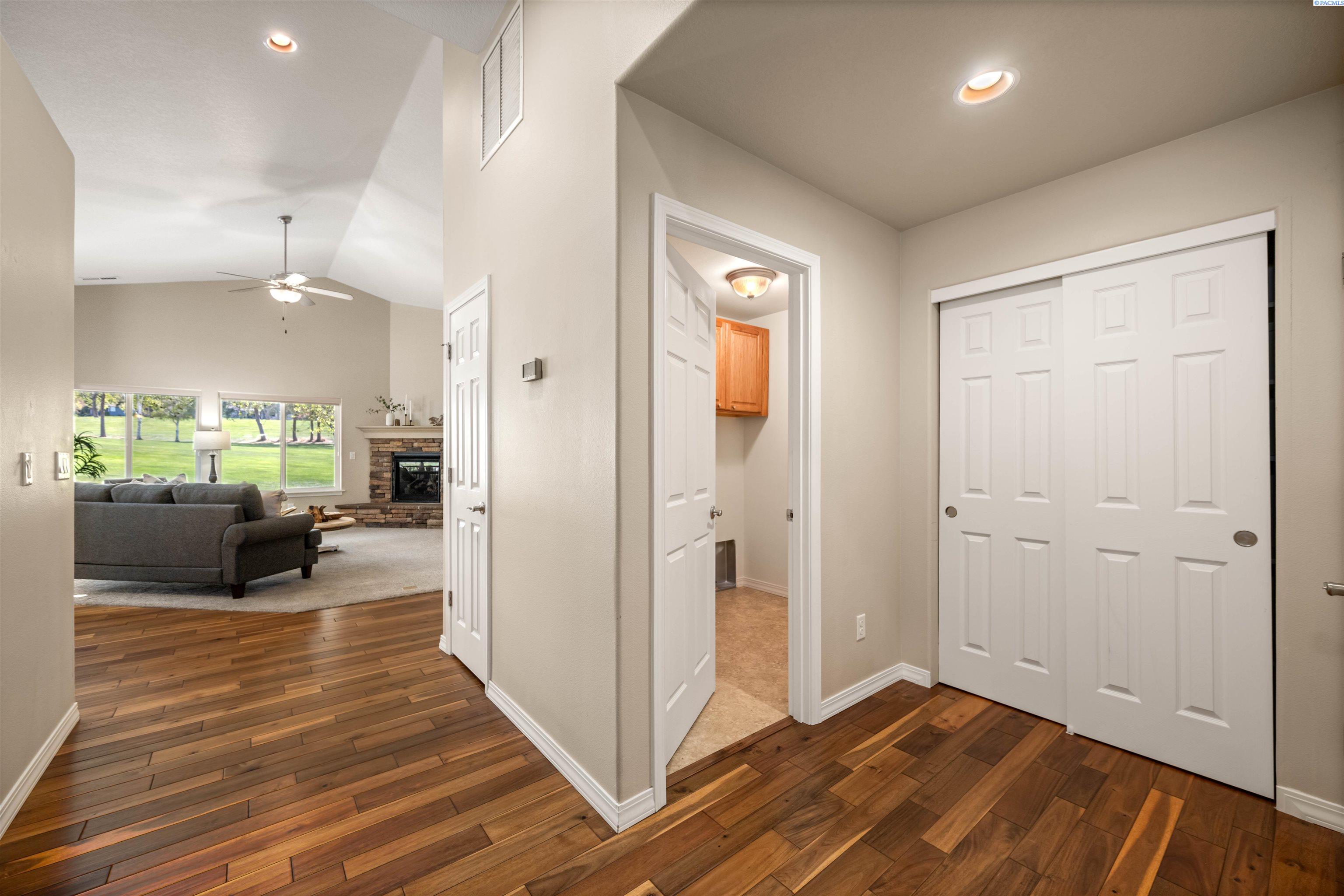 3407 38th , Kennewick, WA 99337