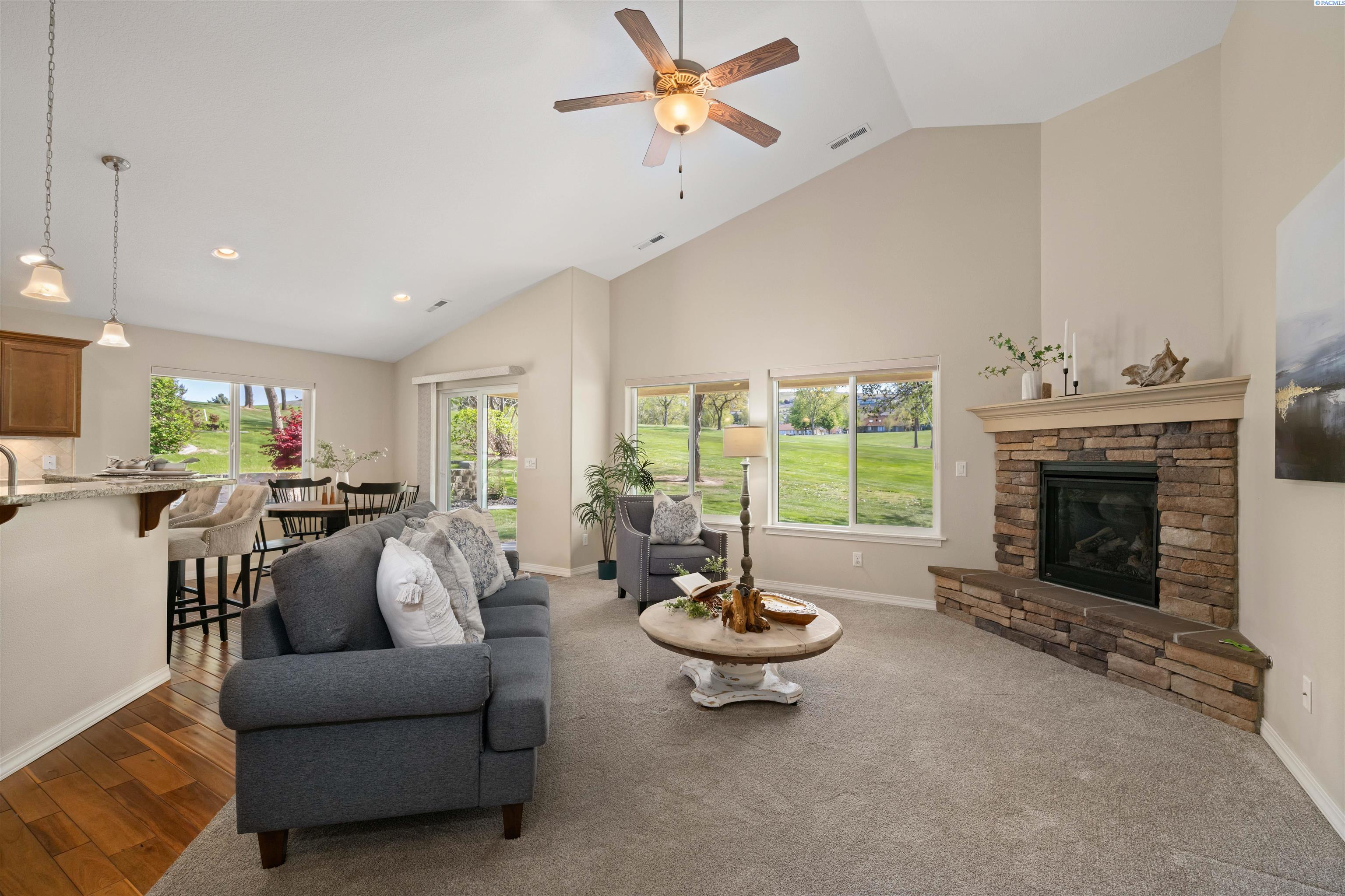 3407 38th , Kennewick, WA 99337