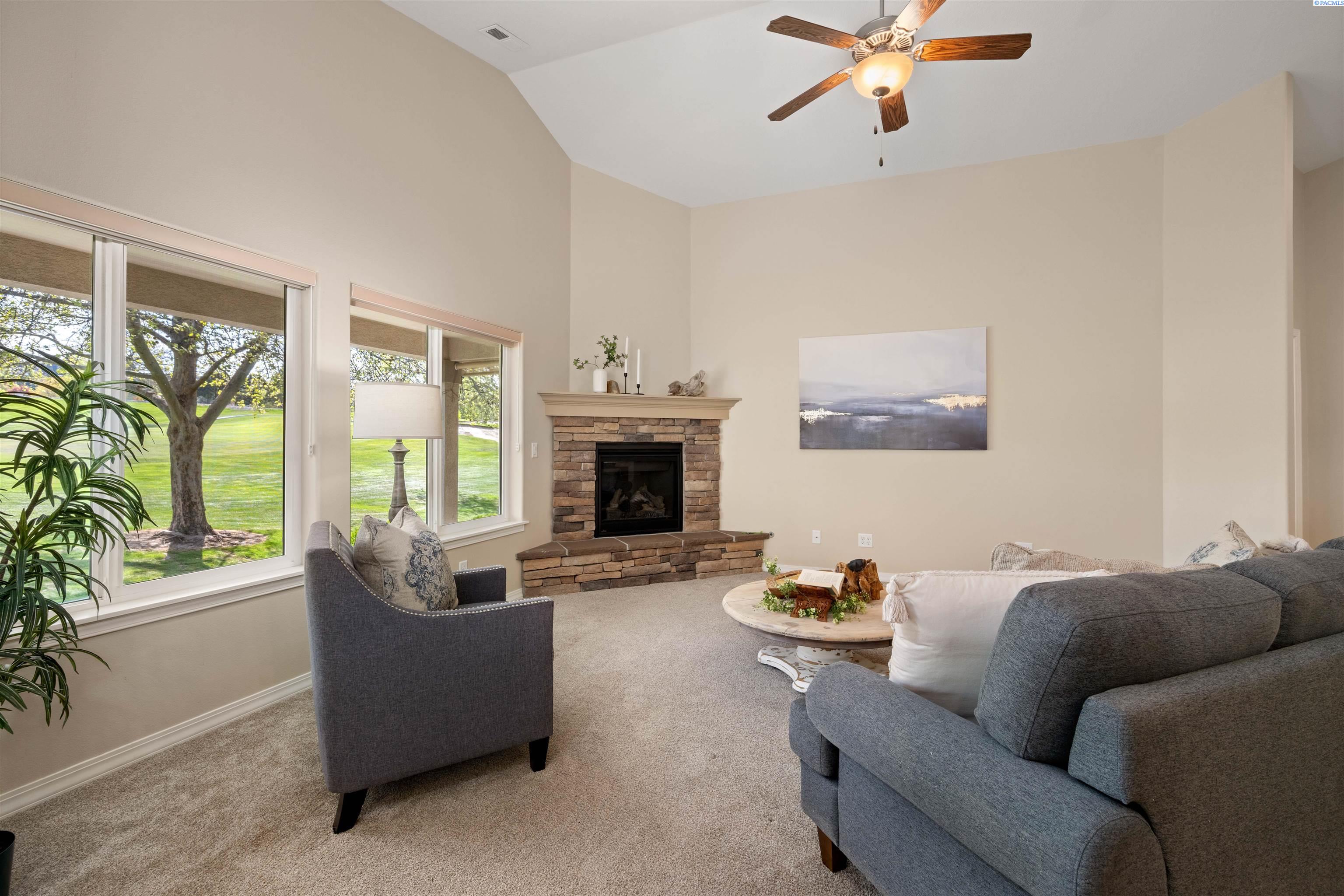 3407 38th , Kennewick, WA 99337