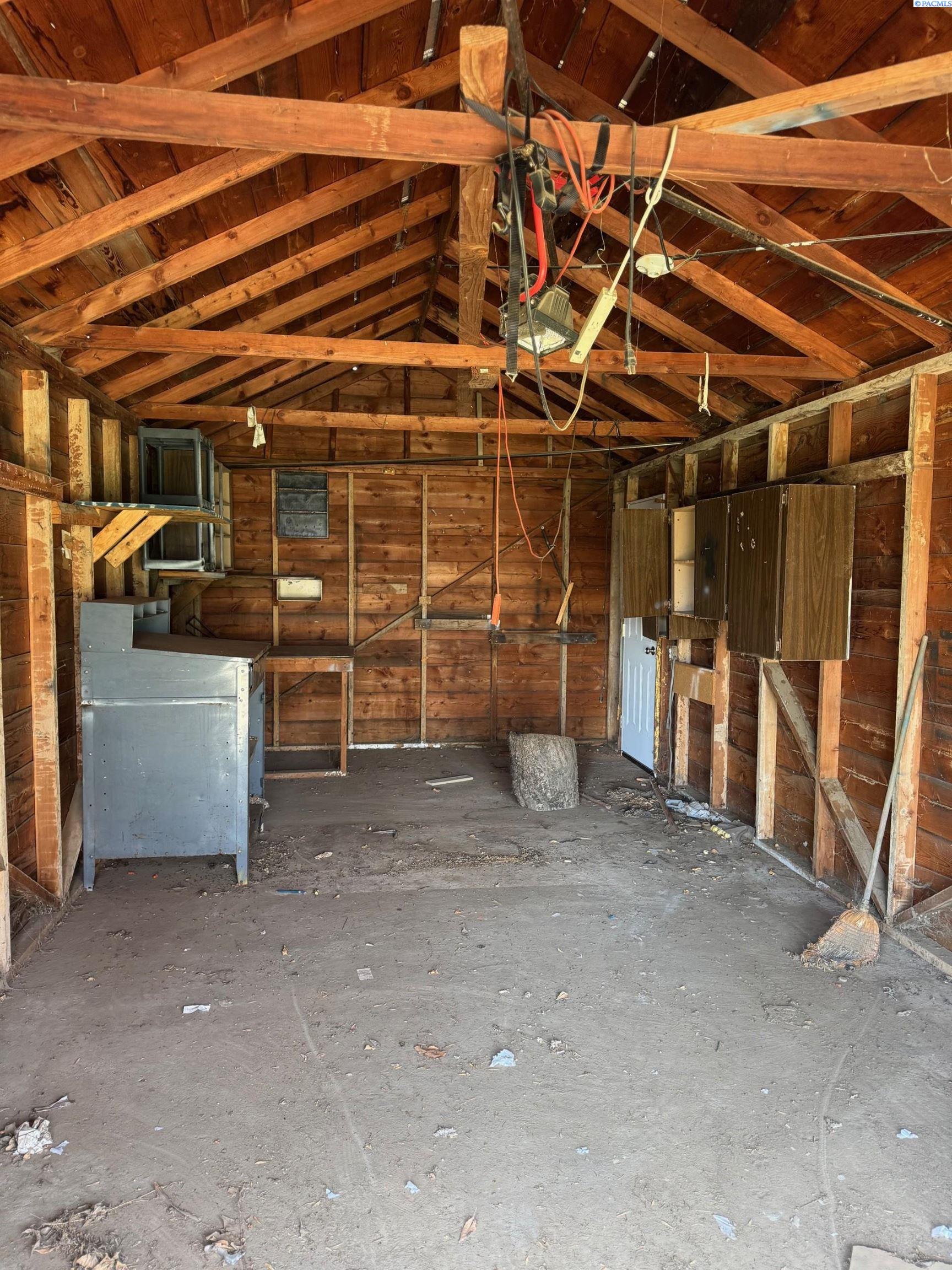 258 Burke Ave, Connell, WA 99326