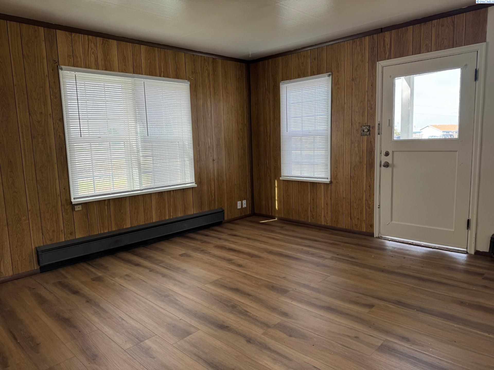 258 Burke Ave, Connell, WA 99326