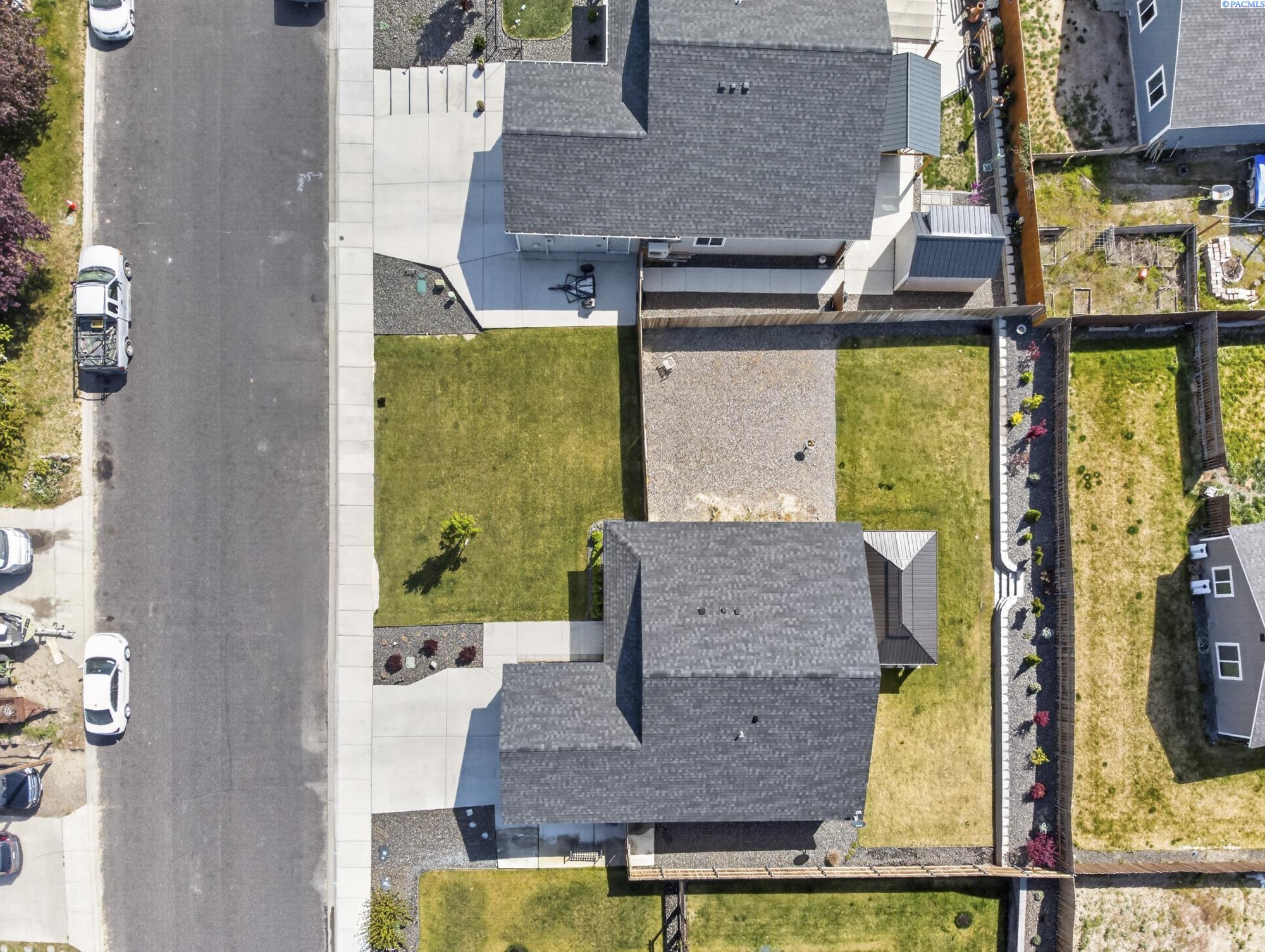 1508 12th St, Benton City, WA 99320