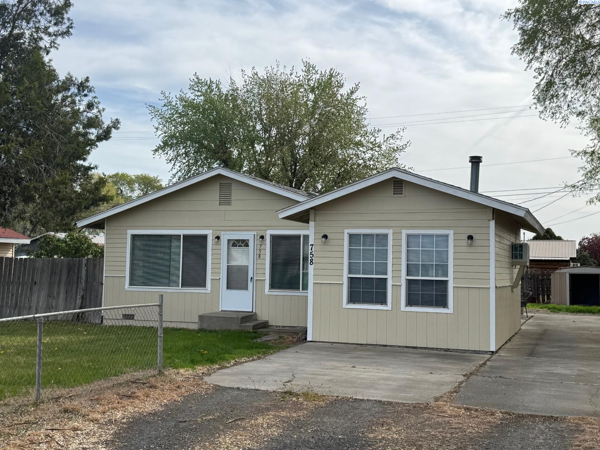 758 Second Ave, Connell, WA 99326