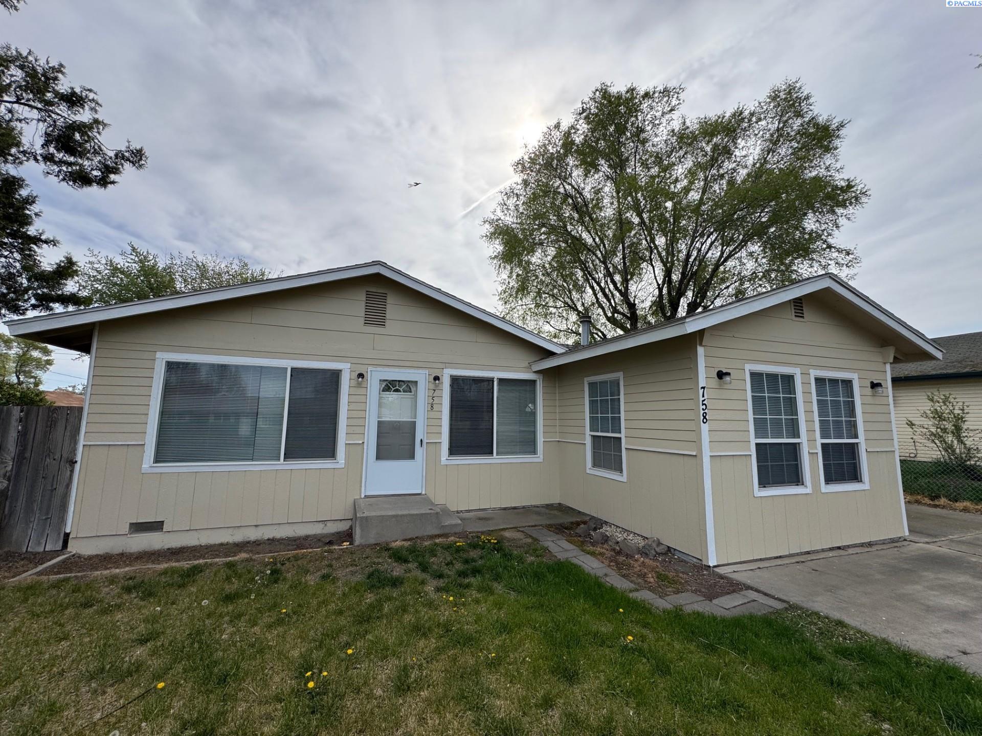 758 Second Ave, Connell, WA 99326