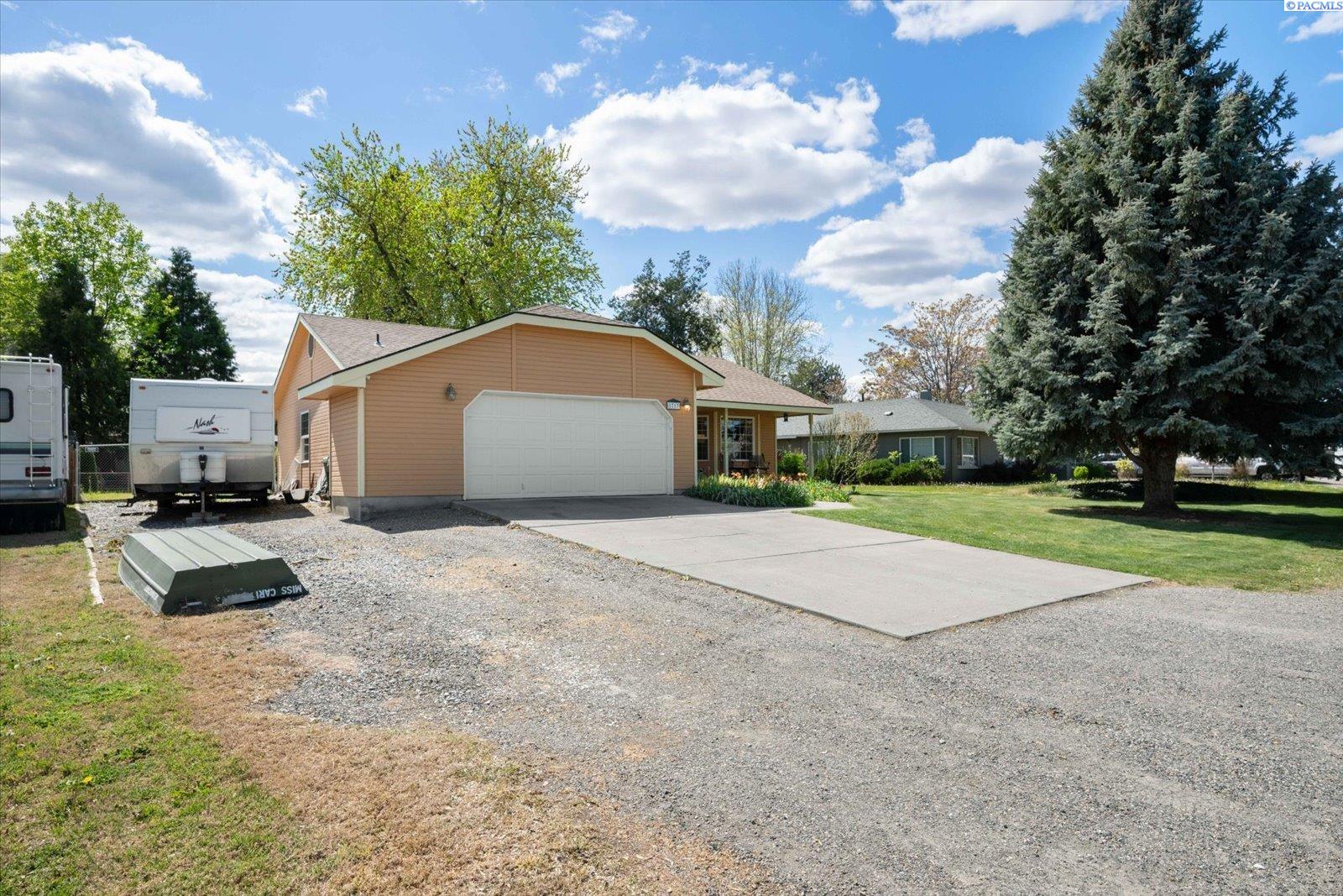 1713 8th Pl, Kennewick, WA 99336