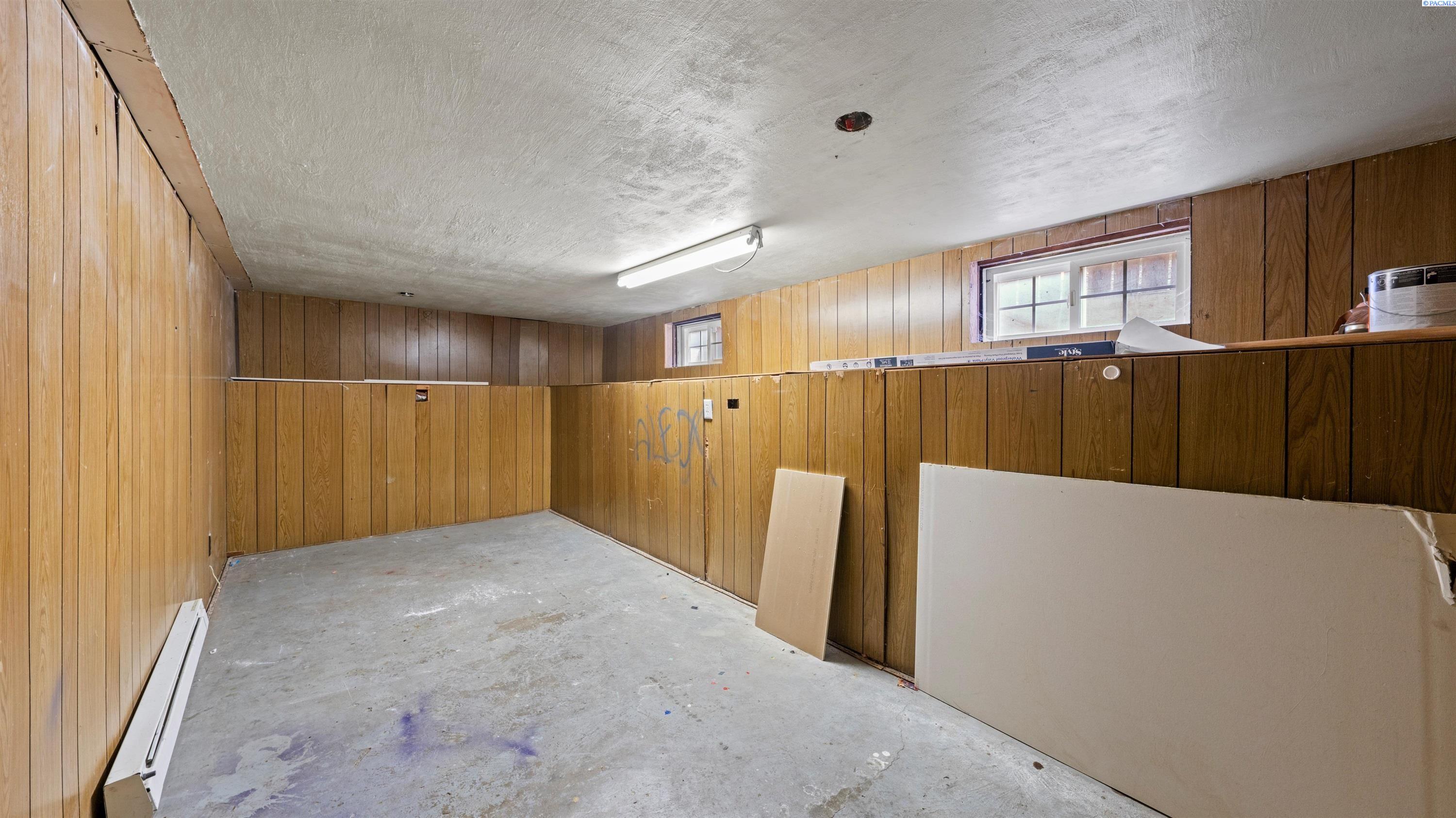 1021 Park Ave, Prosser, WA 99350