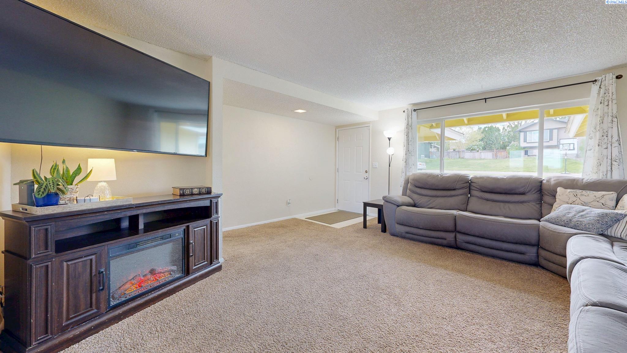 1617 Jean St, Kennewick, WA 99337