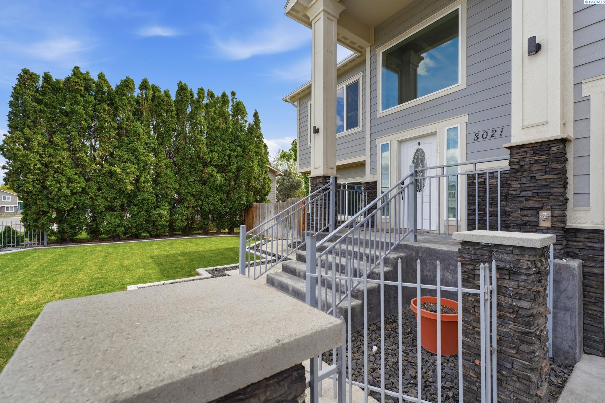 8021 W Hood Ave, Kennewick, WA 99336