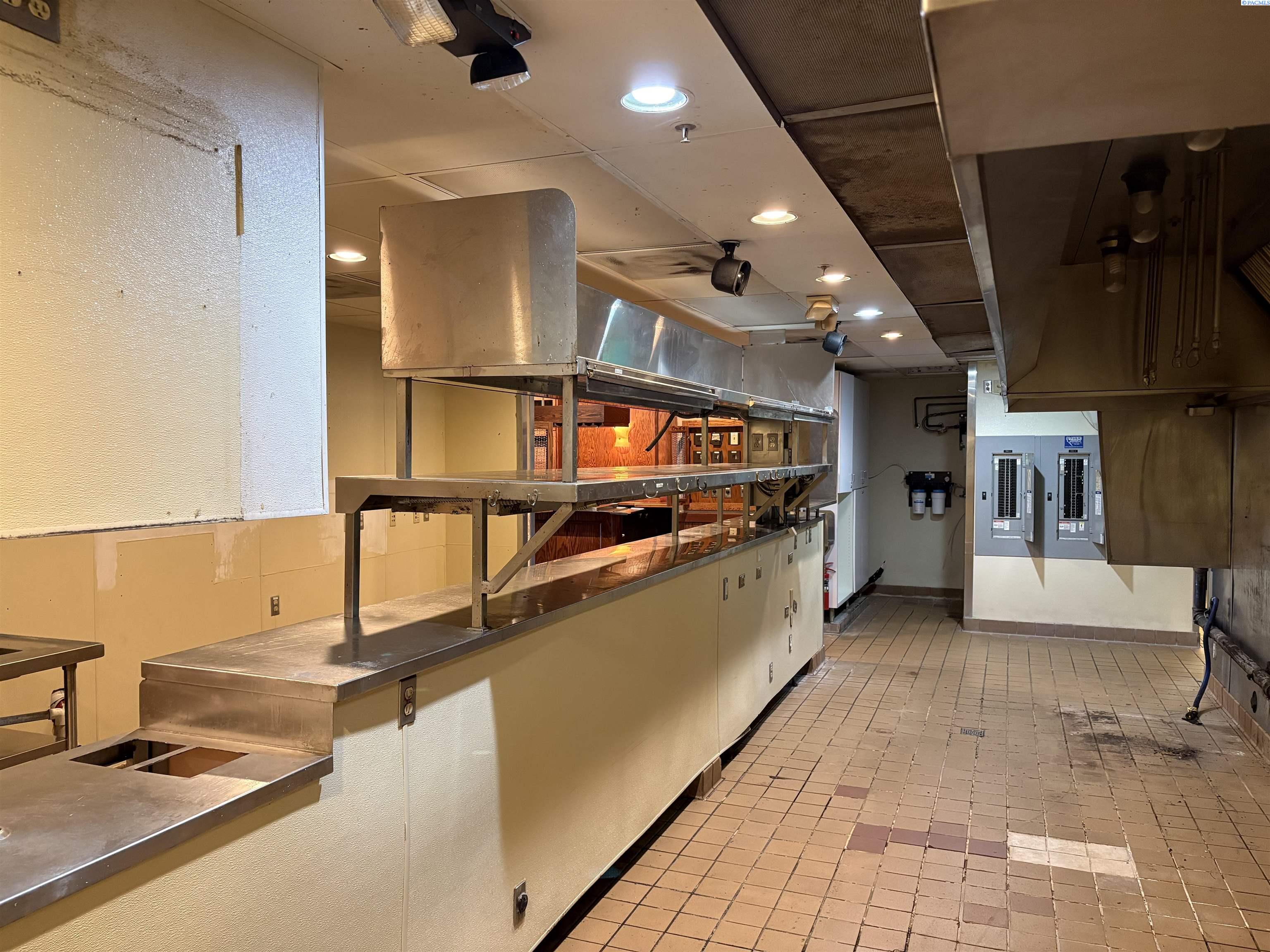 133 Gage Blvd, Richland, WA 99352