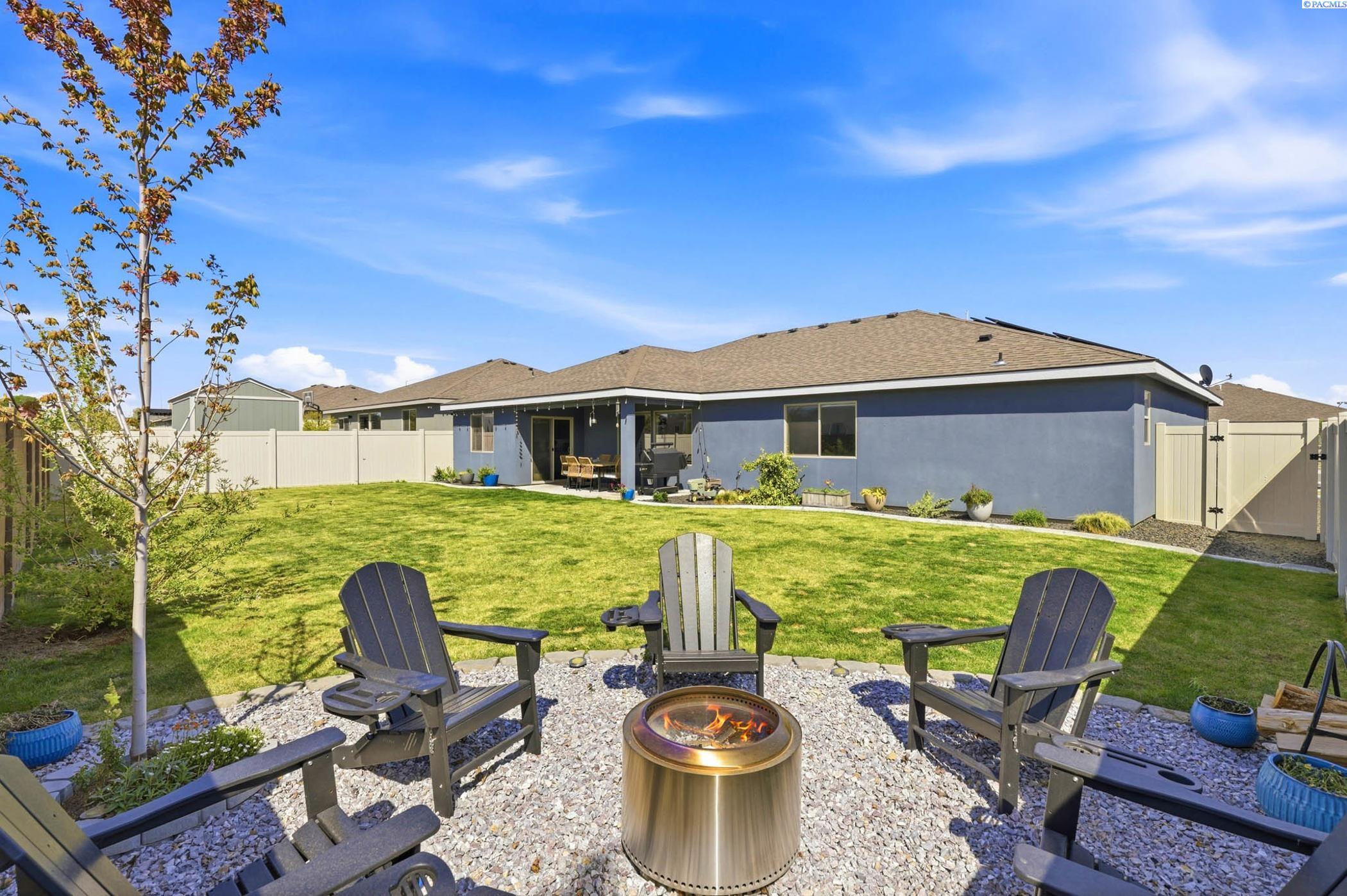 4422 Kitimat Ln, Pasco, WA 99301