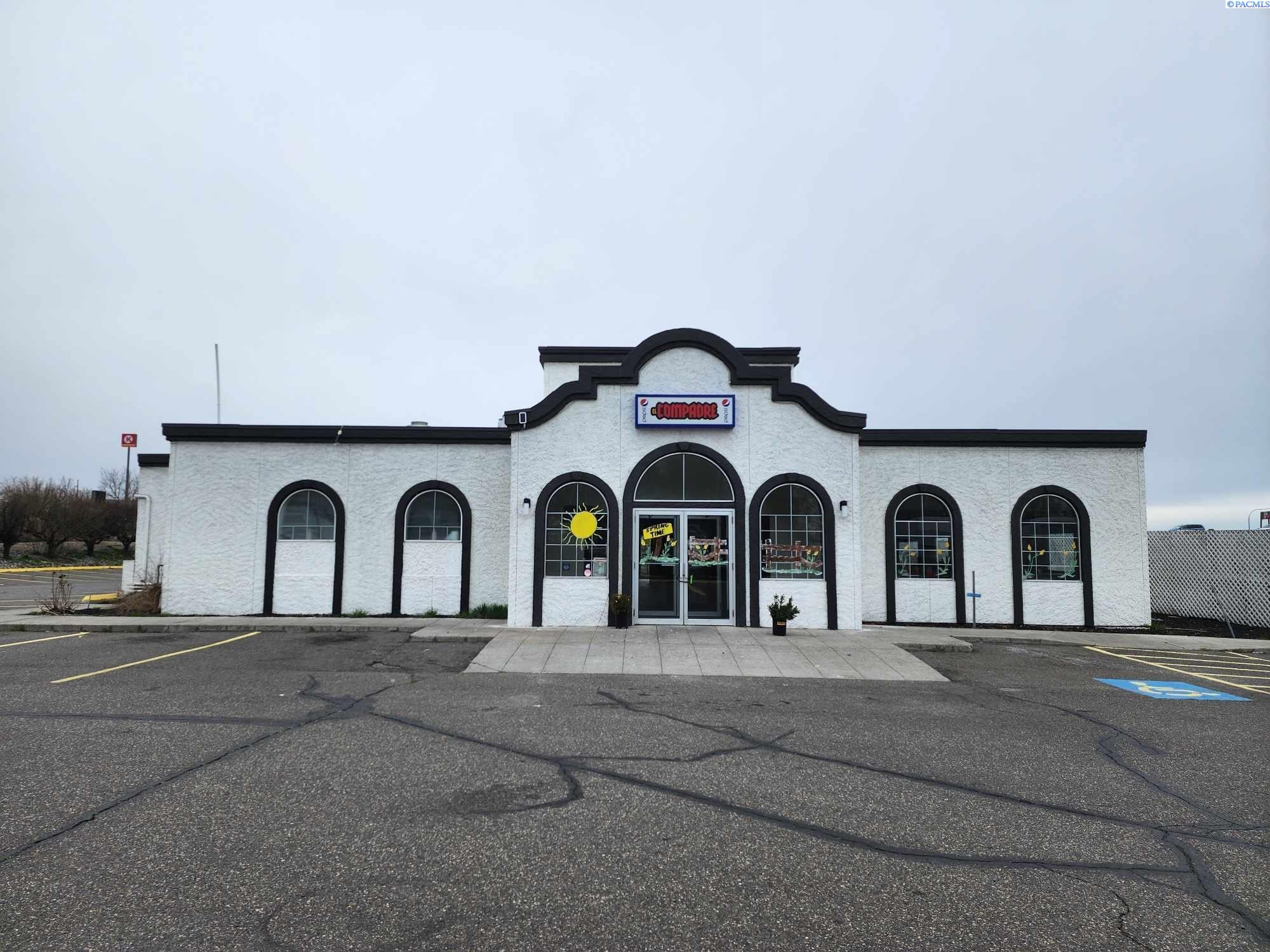 2100 Belfair St, Kennewick, WA 99336