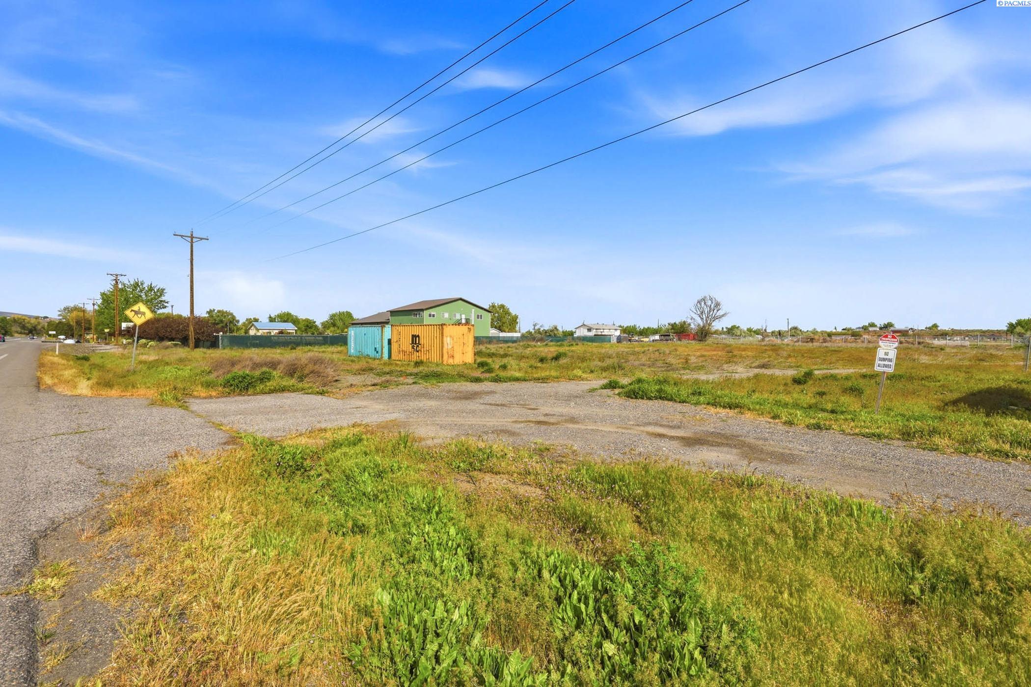 2682 Van Giesen St, Richland, WA 99352