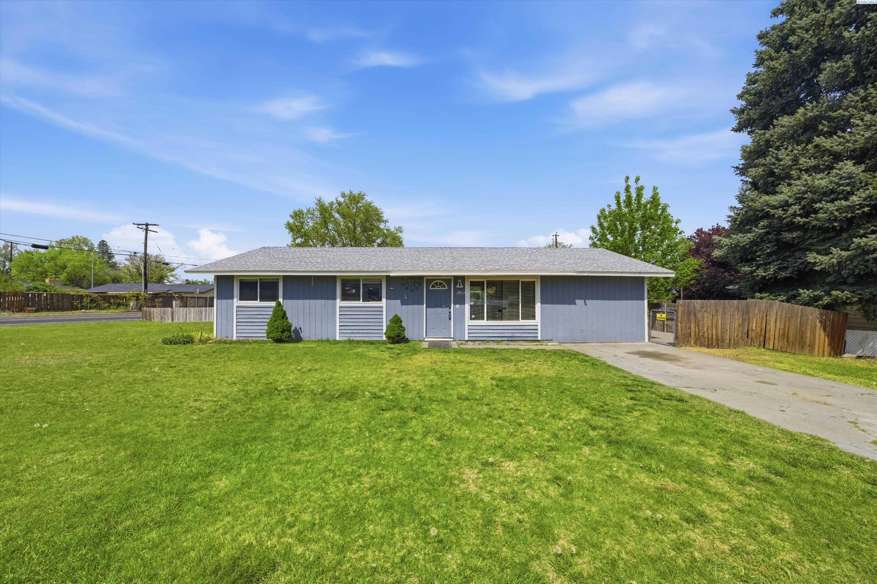 1720 11th Ave, Kennewick, WA 99337