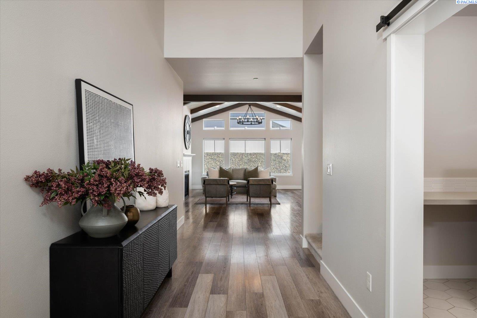 4722 White Dr, Richland, WA 99352