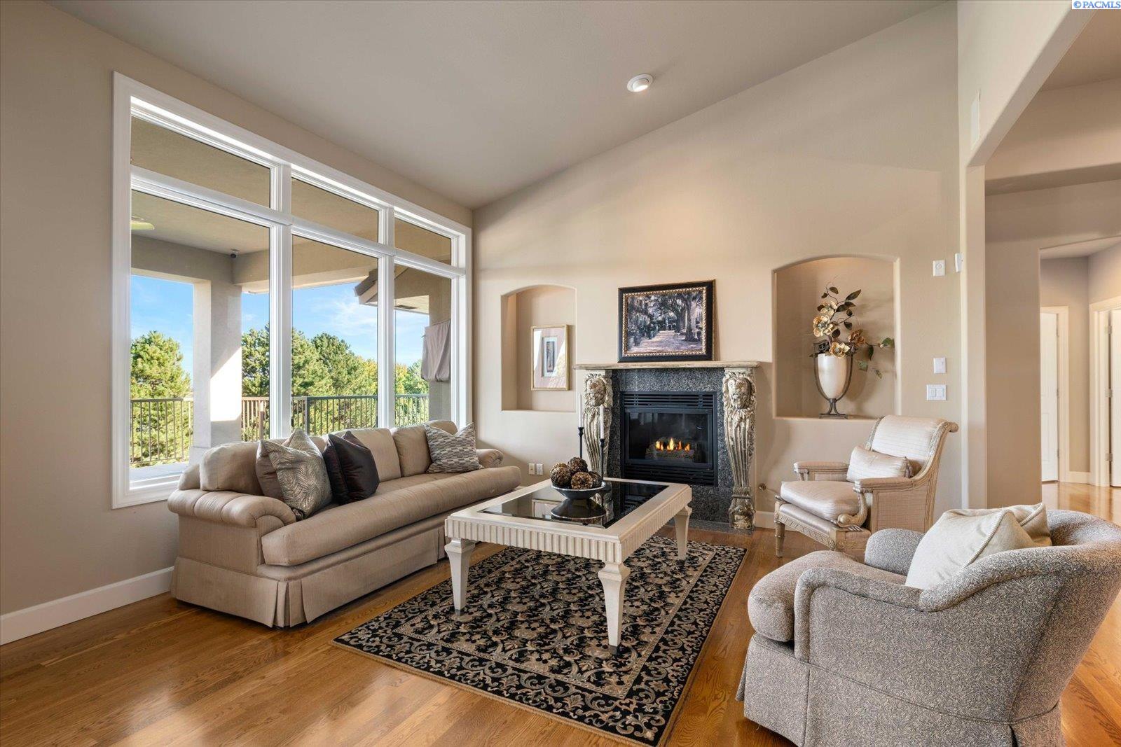 2630 Quarterhorse Way, Richland, WA 99352