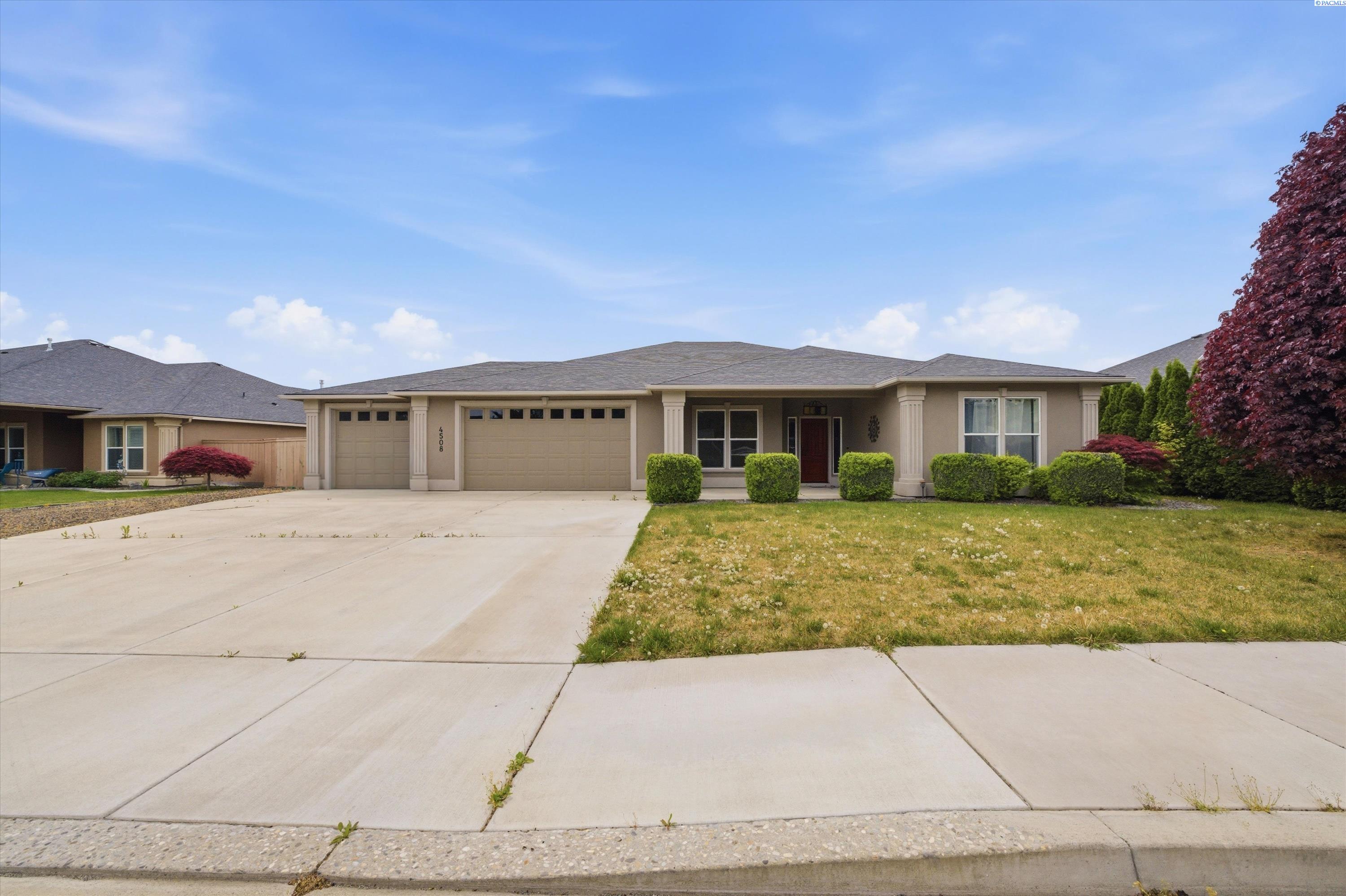 4508 Bermuda Dunes Dr, Pasco, WA 99301