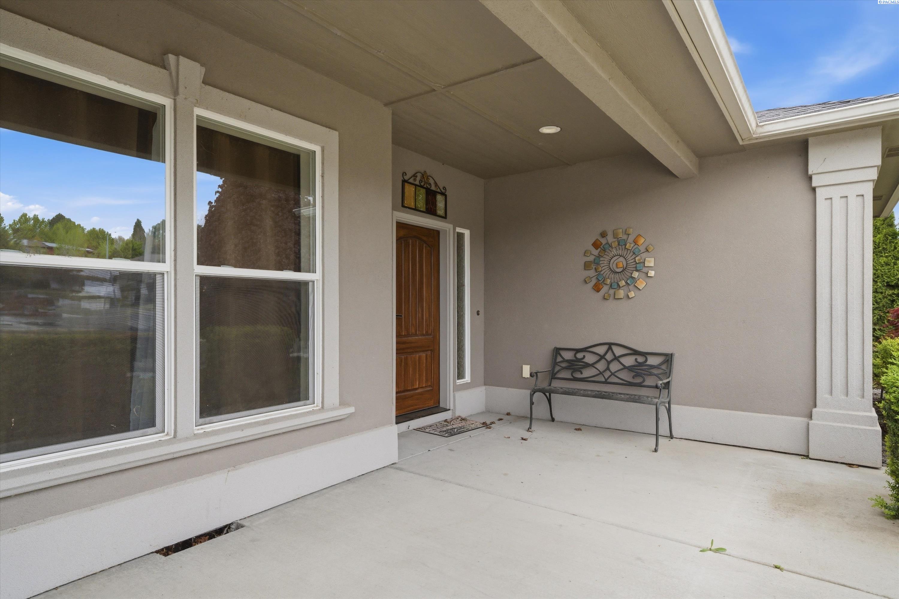 4508 Bermuda Dunes Dr, Pasco, WA 99301