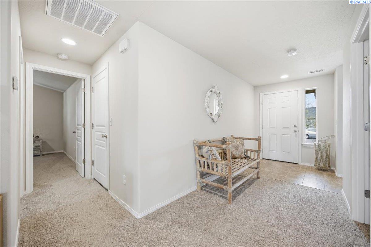 9341 9th Pl, Kennewick, WA 99336