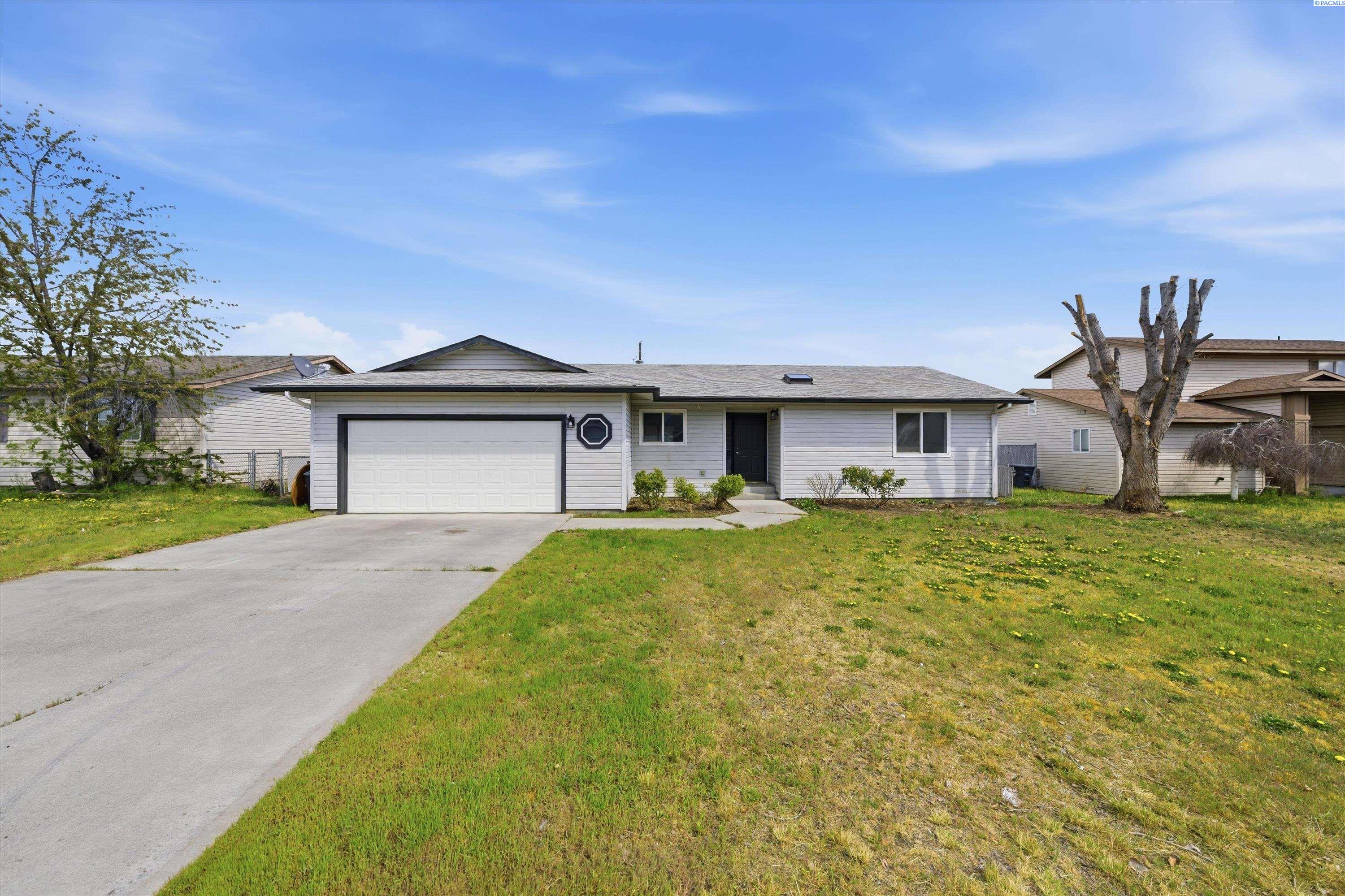 725 NW Sunburst Ct, Moses Lake WA 98837