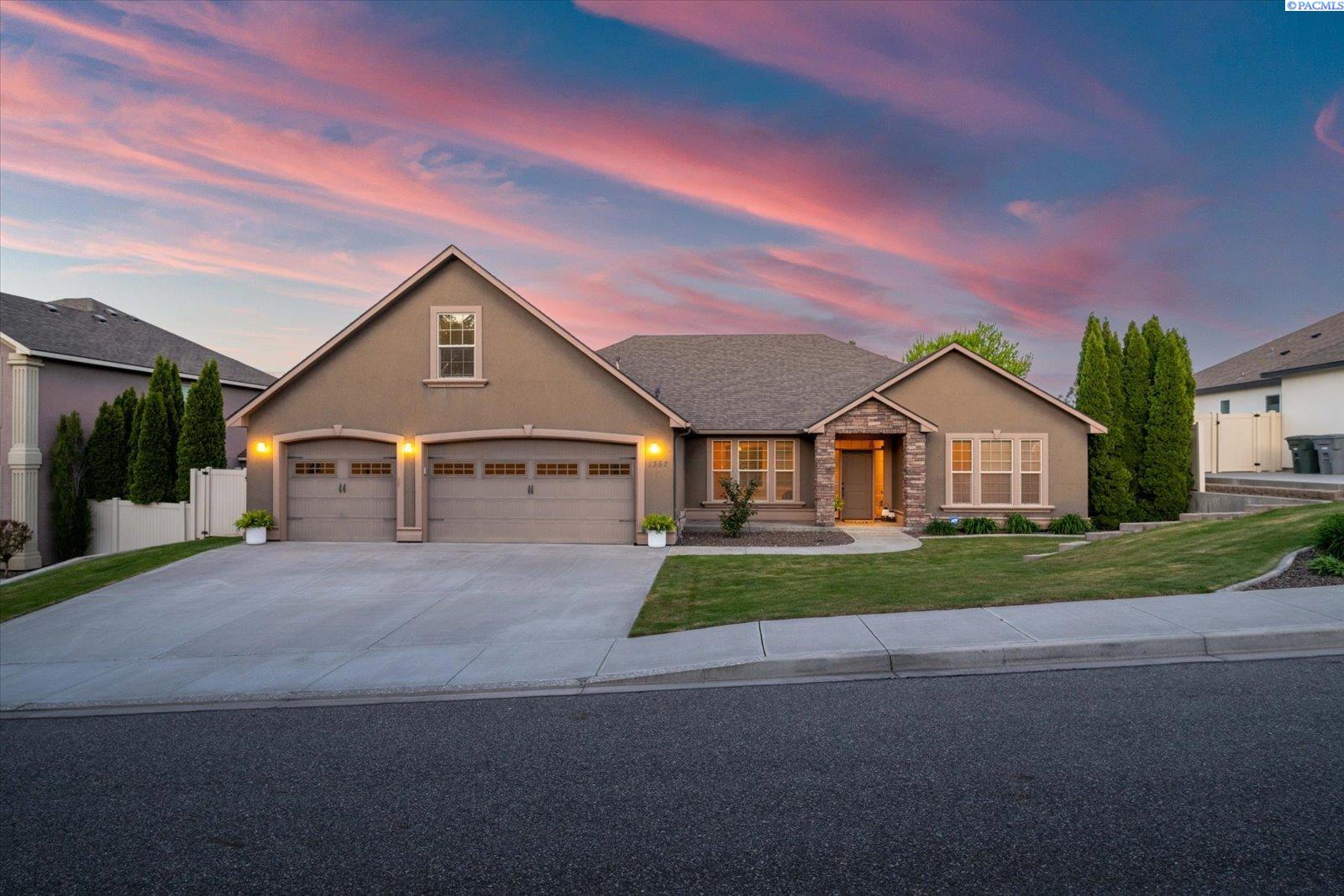 1352 Apple Cider Ct, Richland, WA 99352