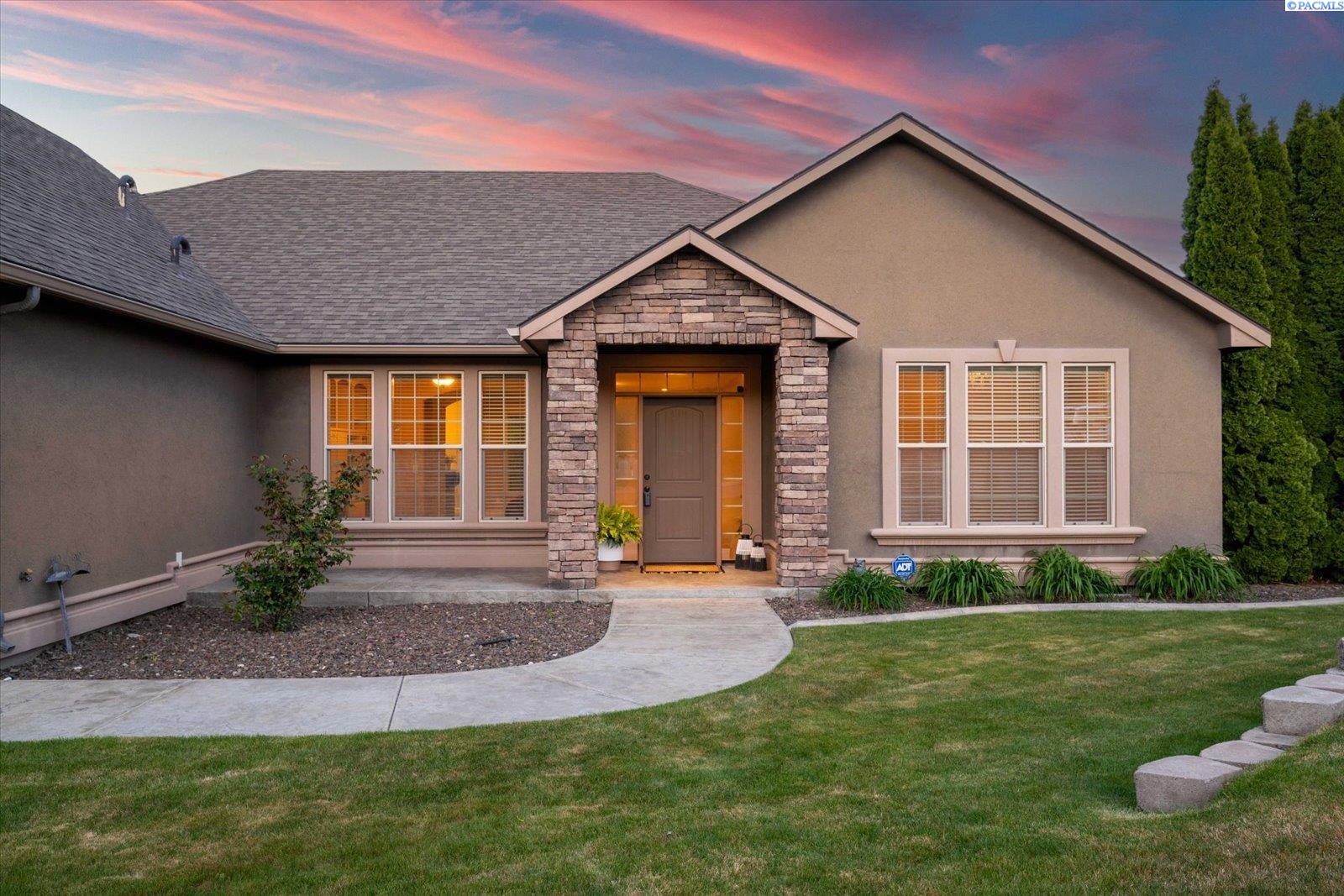 1352 Apple Cider Ct, Richland, WA 99352