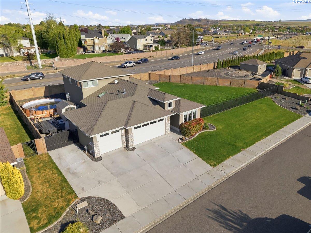 2576 Tiger Ln, Richland, WA 99352-8864